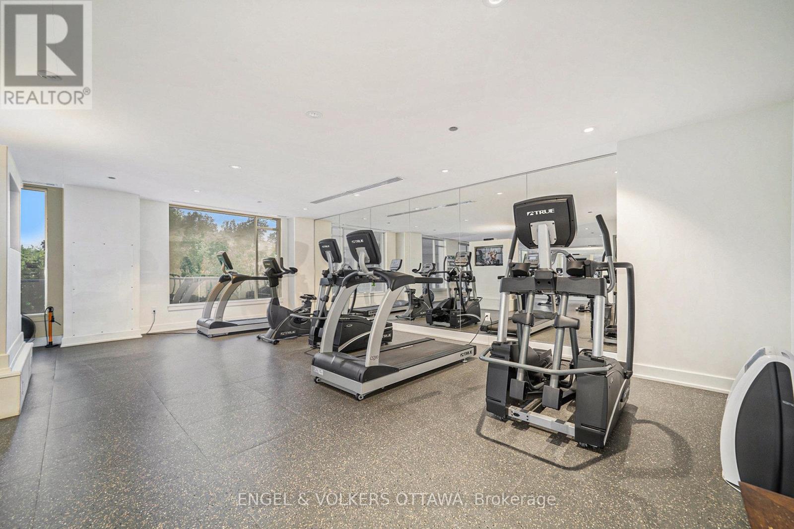 605 - 7 Marquette Avenue, Ottawa, Ontario  K1L 8A7 - Photo 18 - X12519694