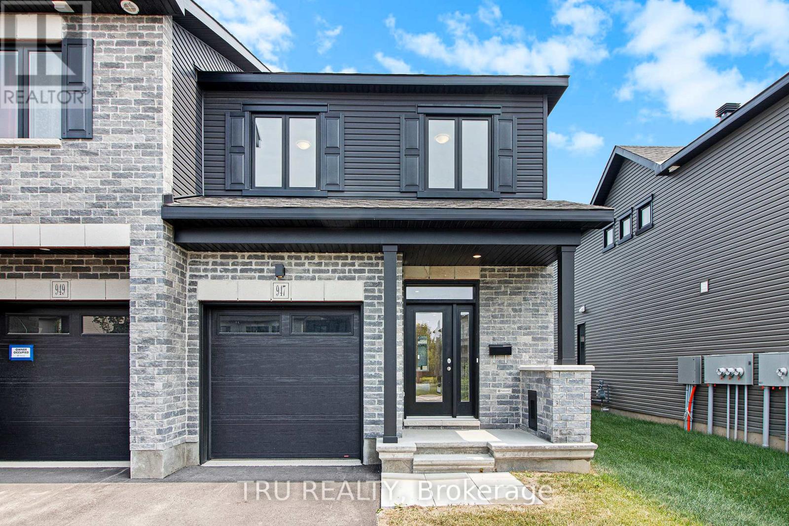 947 COLOGNE STREET, Russell, Ontario