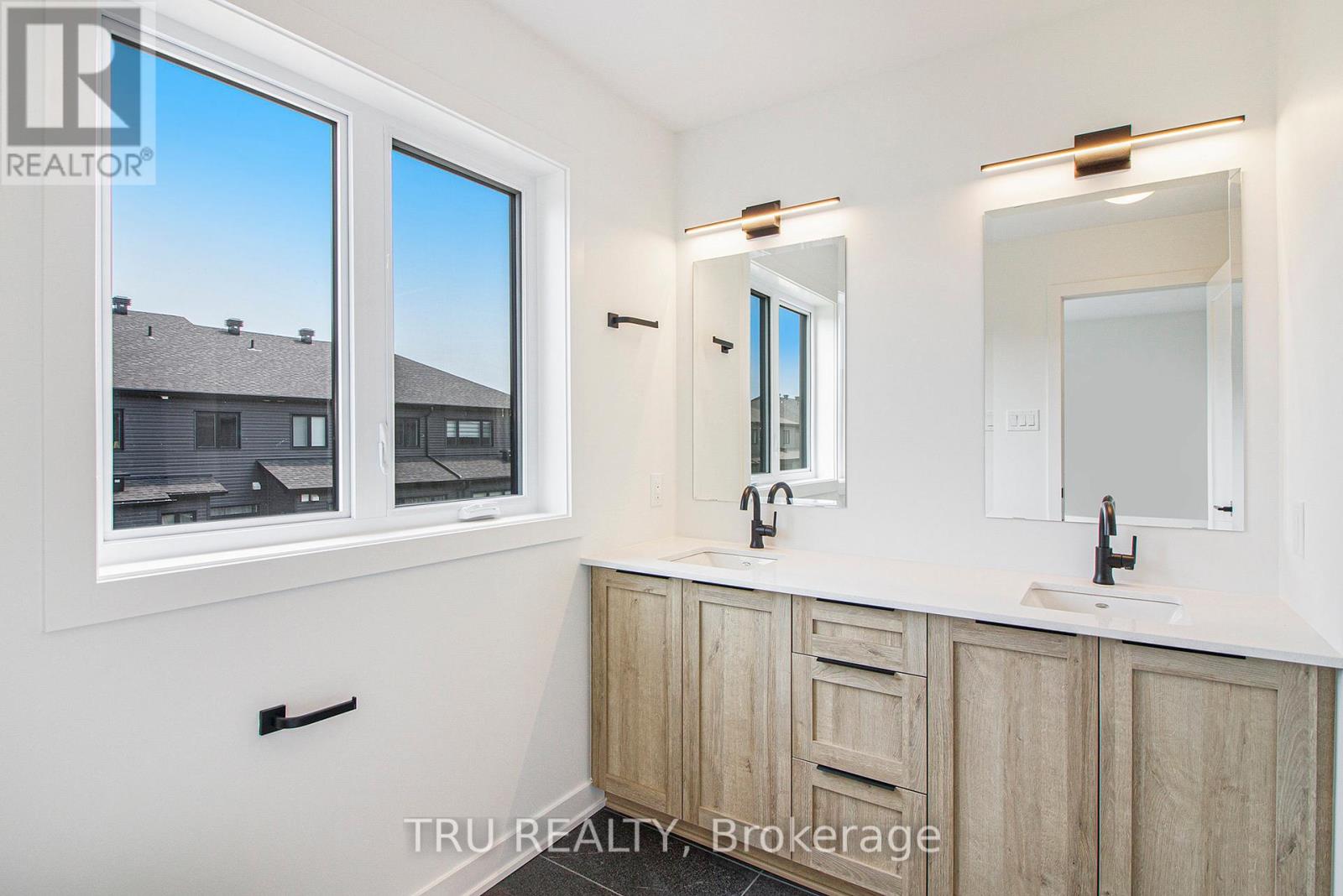 947 Cologne Street, Russell, Ontario  K0A 1W0 - Photo 13 - X12519698