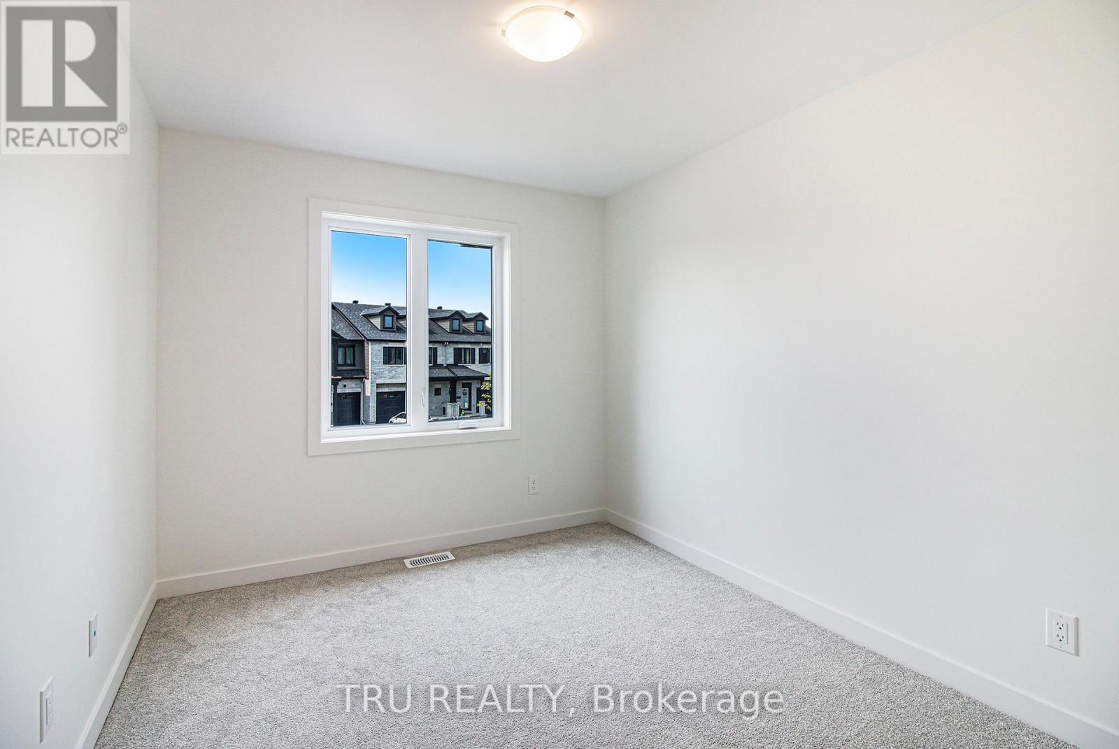 947 Cologne Street, Russell, Ontario  K0A 1W0 - Photo 17 - X12519698