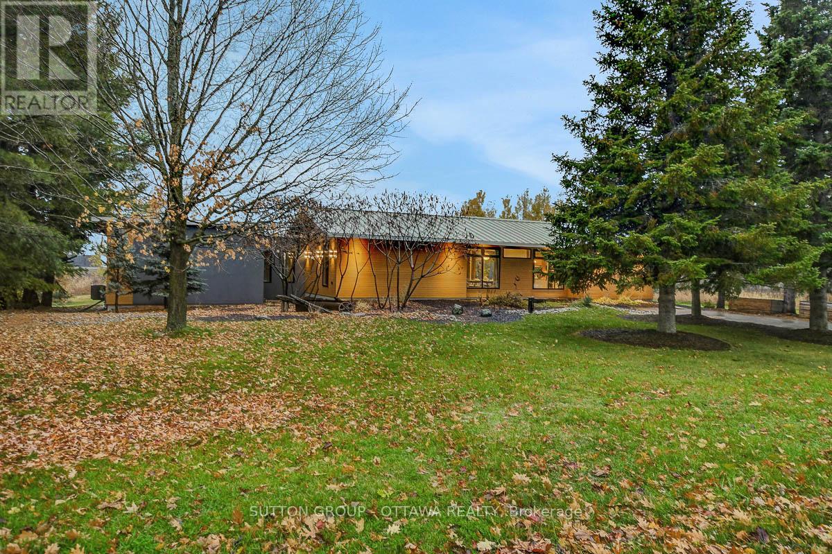 7844 Bleeks Road, Ottawa, Ontario  K0A 1B0 - Photo 3 - X12519726