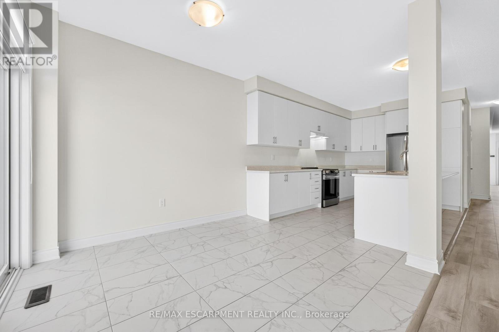 47 Bloomfield Crescent, Cambridge, Ontario  N1T 0G2 - Photo 21 - X12519586