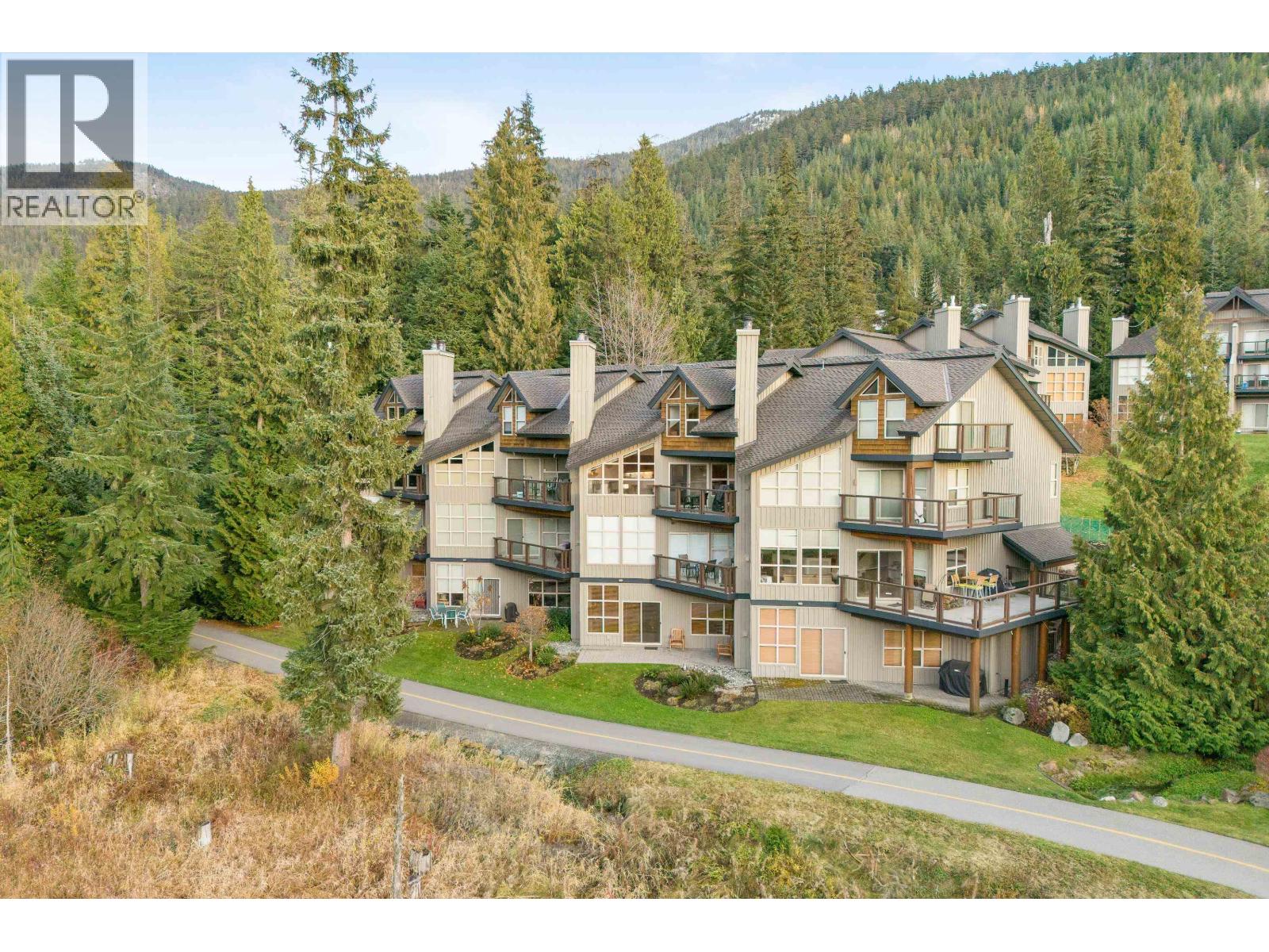 4 4644 Blackcomb Way, Whistler, British Columbia  V8E 0H2 - Photo 2 - R3065557