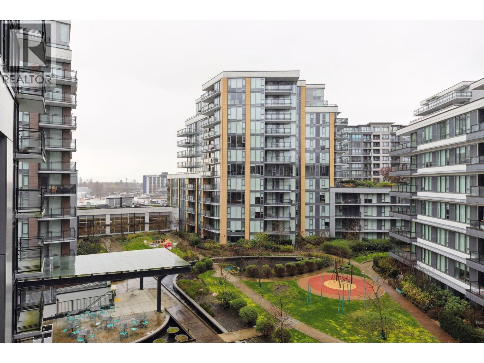 911 8199 CAPSTAN WAY, Richmond, British Columbia