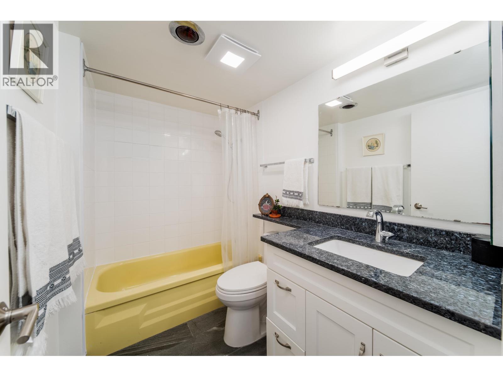 2004 1251 Cardero Street, Vancouver, British Columbia  V6G 2H9 - Photo 18 - R3065564