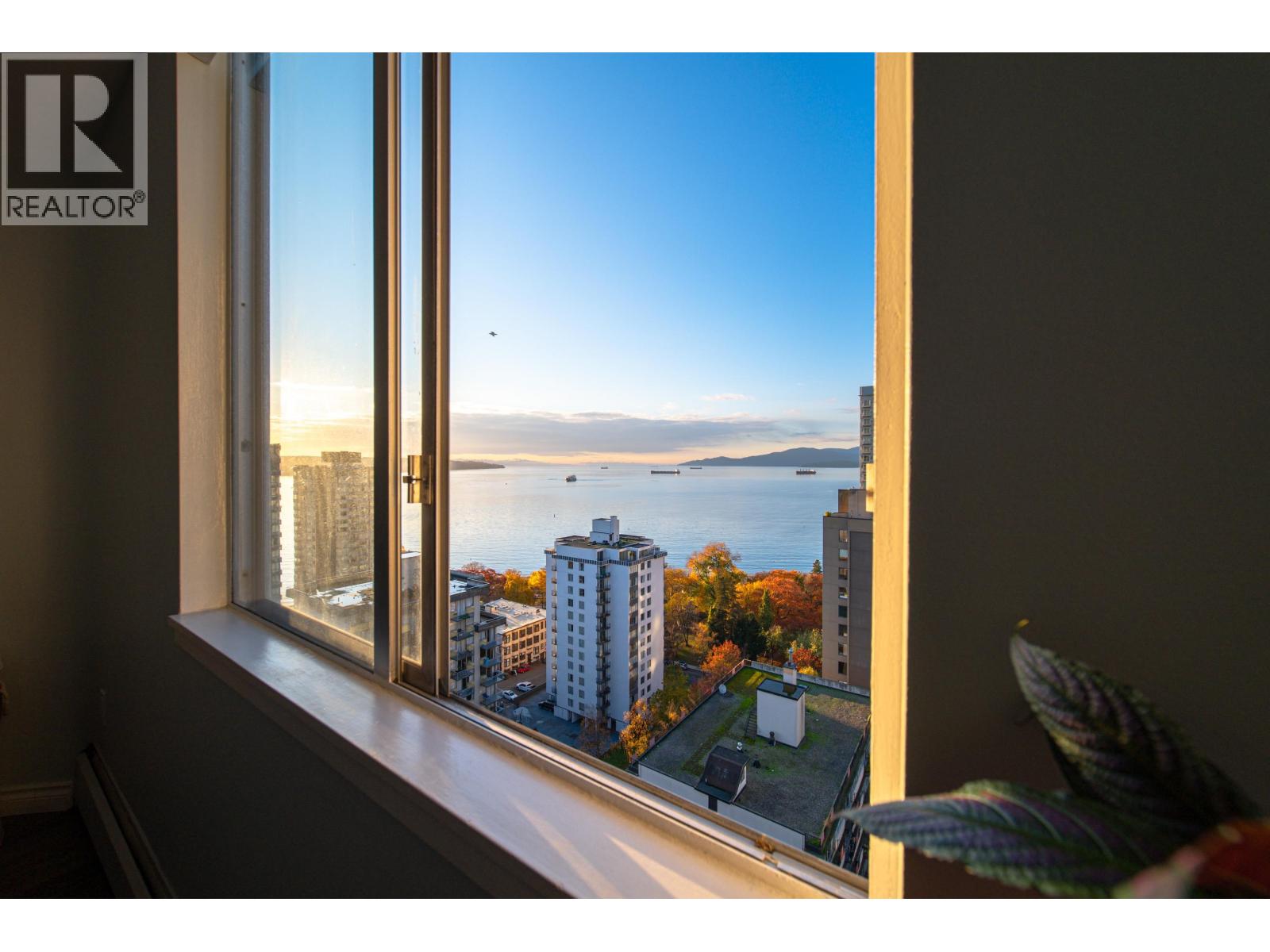 2004 1251 Cardero Street, Vancouver, British Columbia  V6G 2H9 - Photo 21 - R3065564