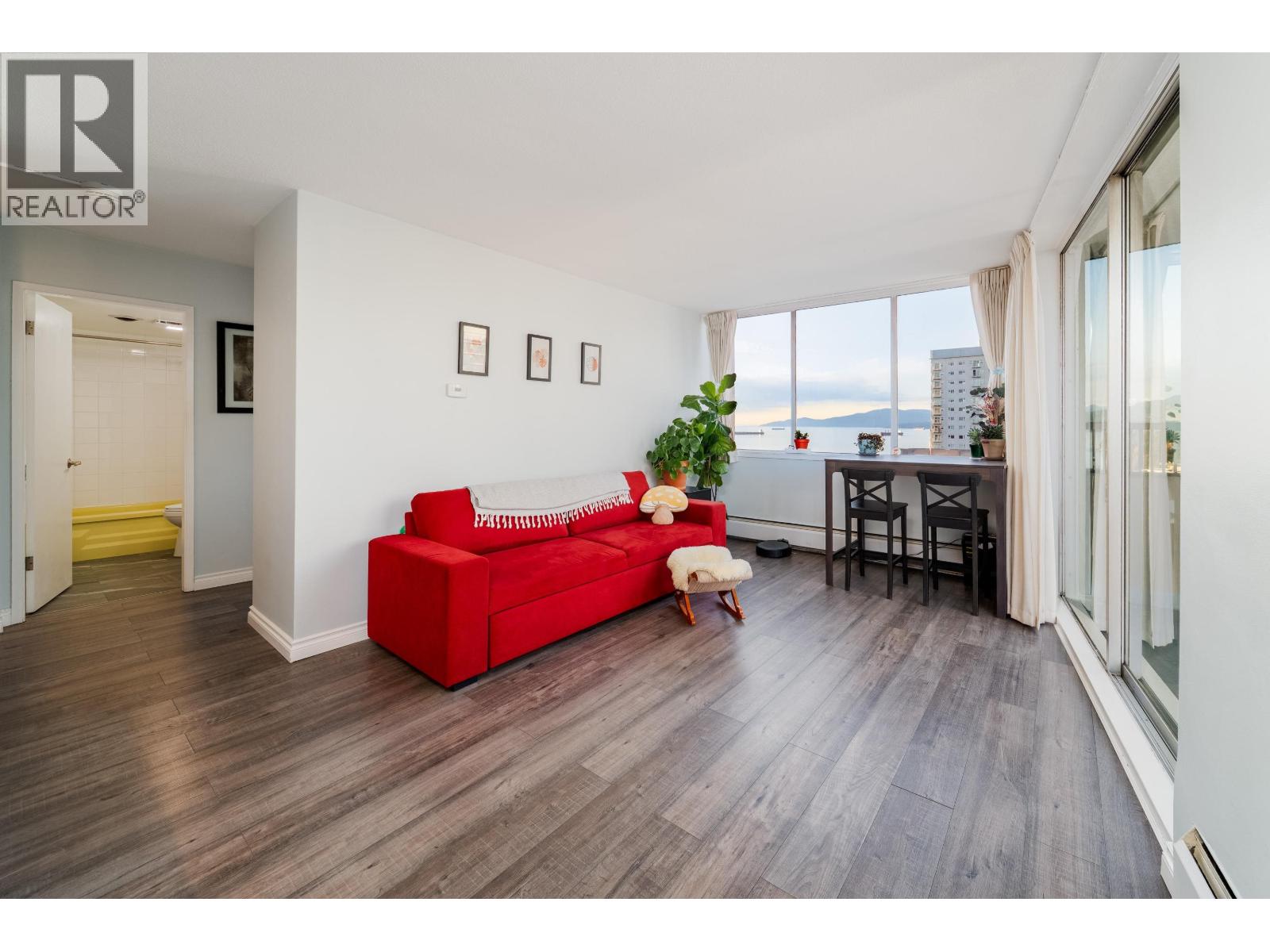 2004 1251 Cardero Street, Vancouver, British Columbia  V6G 2H9 - Photo 4 - R3065564