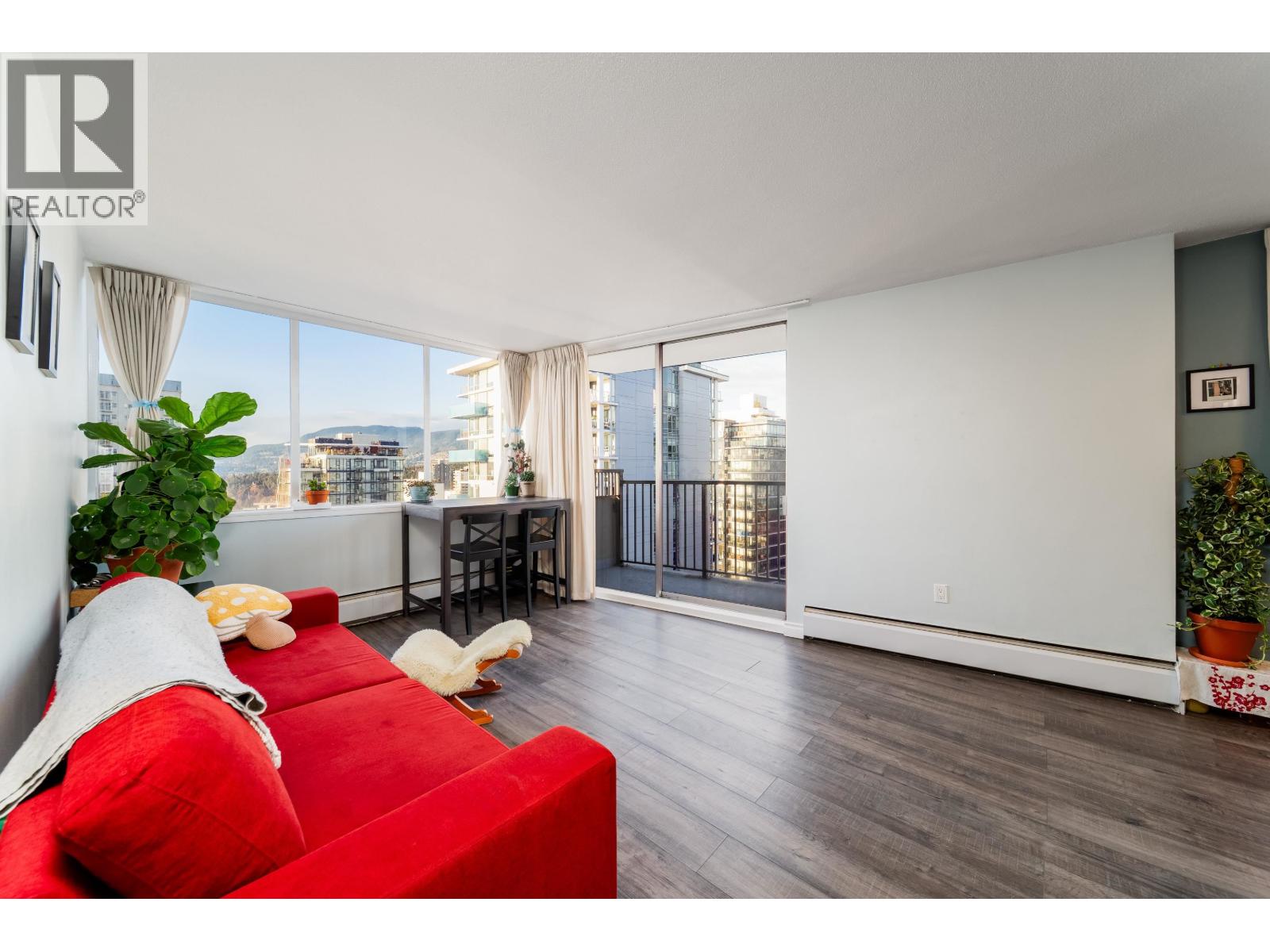 2004 1251 Cardero Street, Vancouver, British Columbia  V6G 2H9 - Photo 5 - R3065564