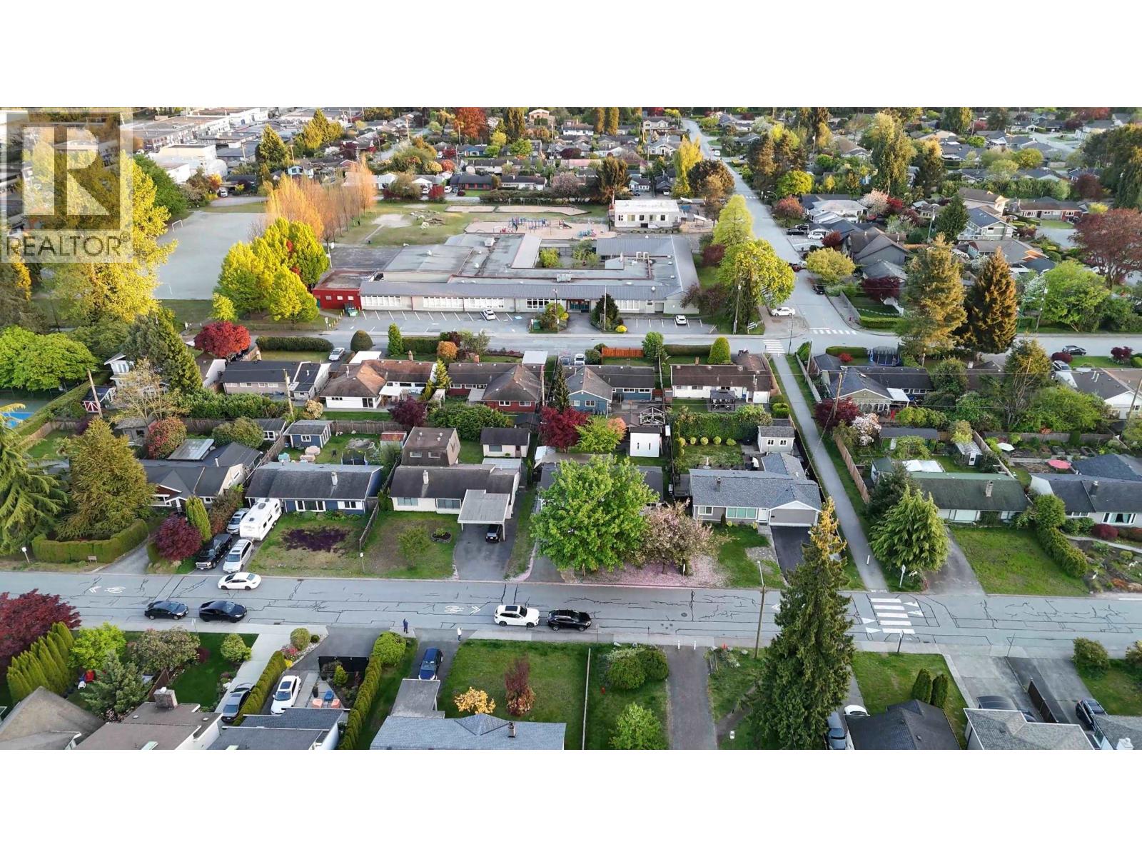 1287 W 15th Street, North Vancouver, British Columbia V7P 1N1 - Photo 33 - R3065574