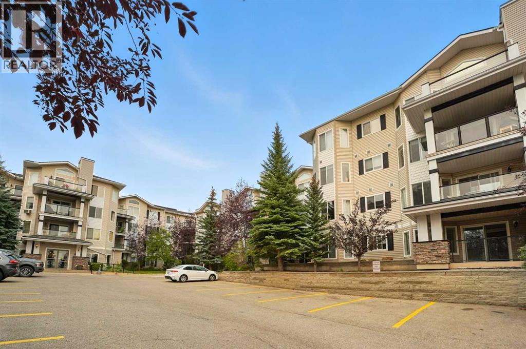 105, 345 Rocky Vista Park Nw, Calgary, Alberta  T3G 5K6 - Photo 3 - A2254175