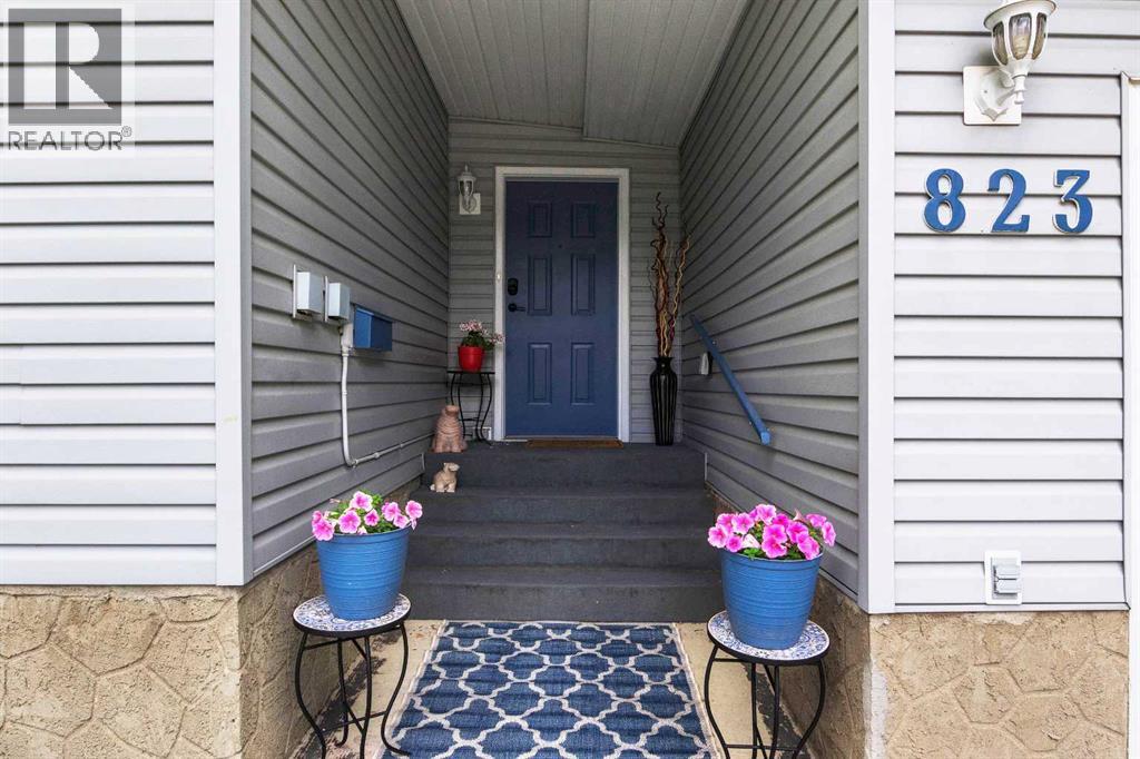 823 Cannell Road Sw, Calgary, Alberta  T2W 1T5 - Photo 2 - A2267981