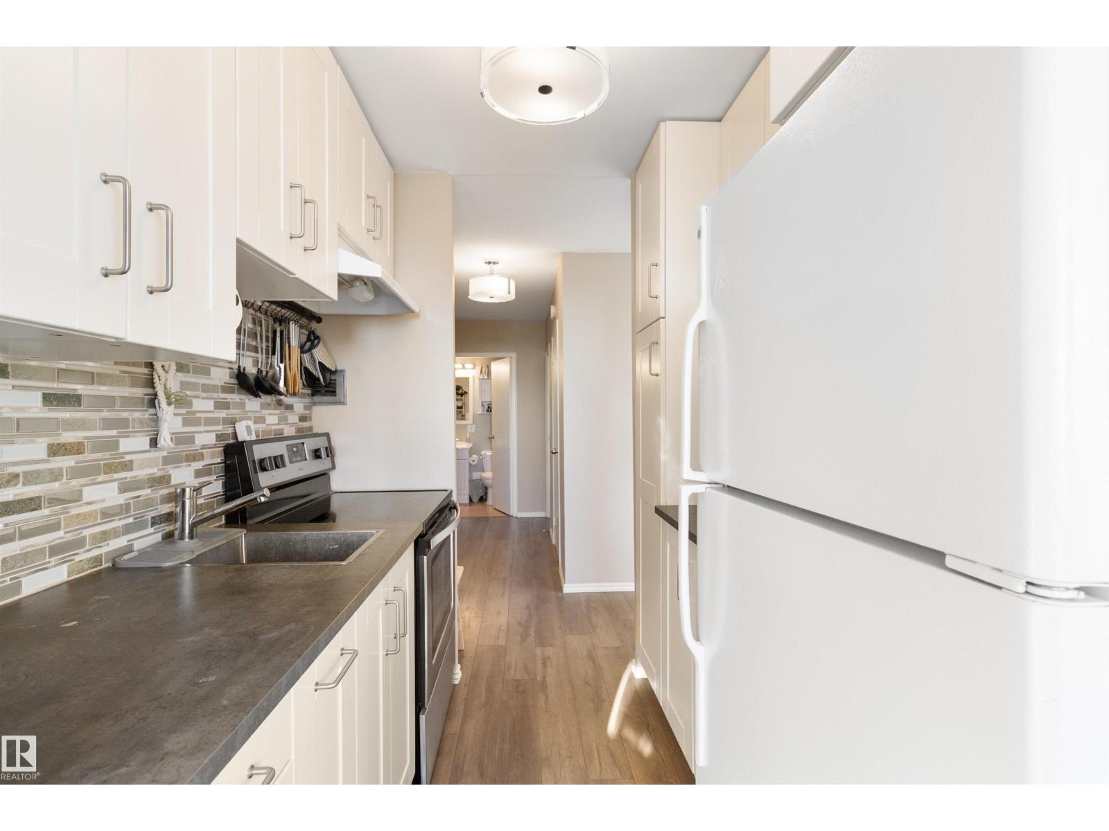 #1401 9816 112 St Nw, Edmonton, Alberta  T5K 1L5 - Photo 12 - E4465010