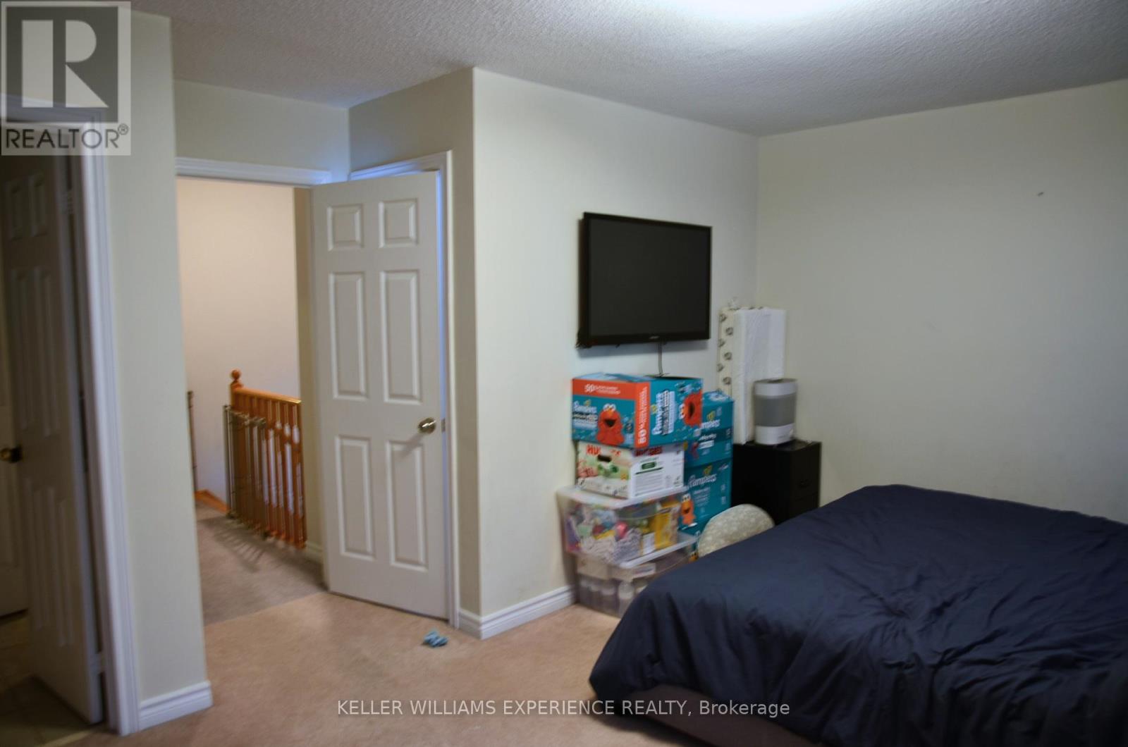 94 Stanley Street, Barrie, Ontario  L4M 6V5 - Photo 10 - S12519516