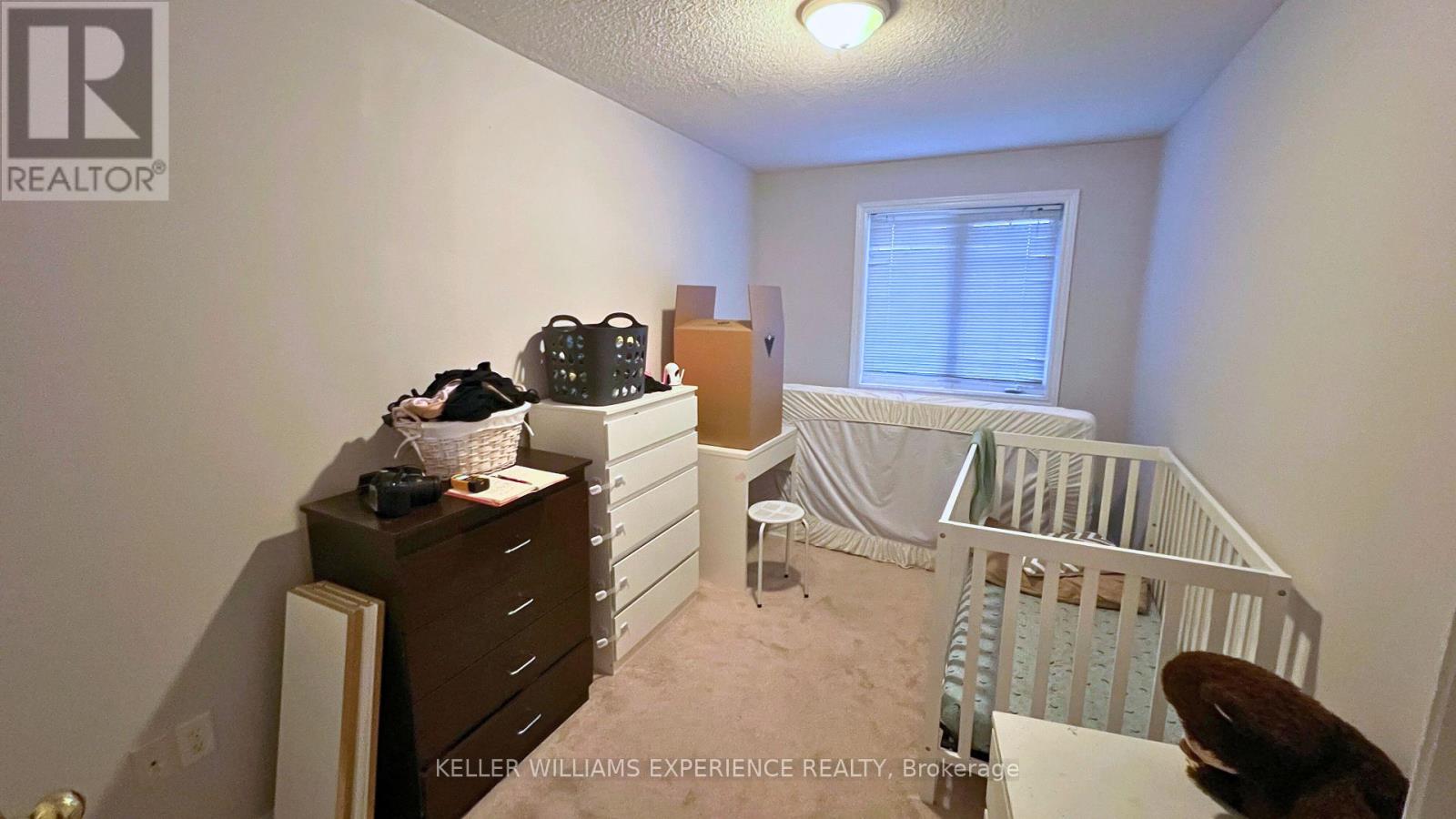 94 Stanley Street, Barrie, Ontario  L4M 6V5 - Photo 6 - S12519516