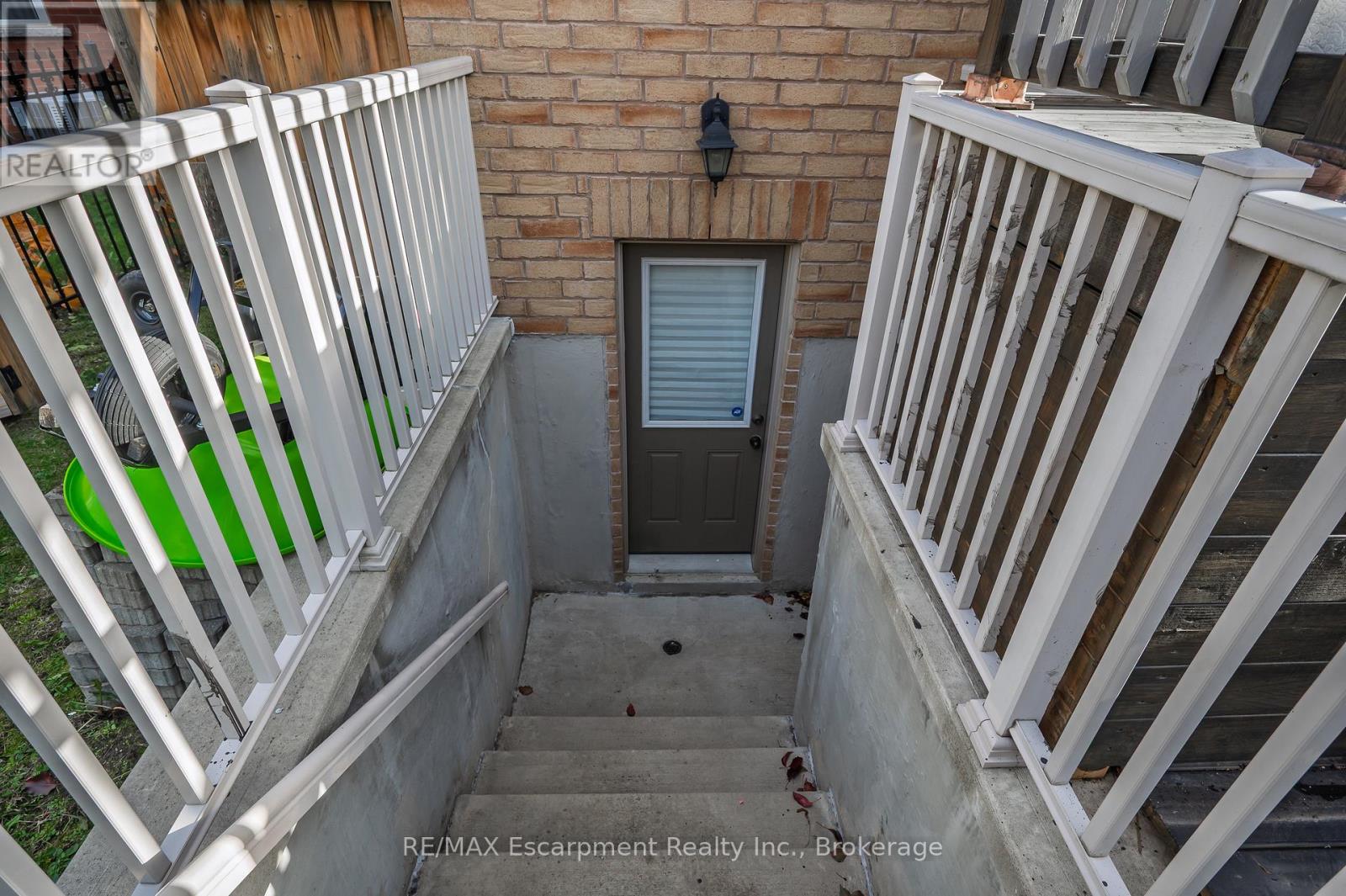 171 Huddlestone Crescent, Milton, Ontario  L9T 8M9 - Photo 47 - W12518264