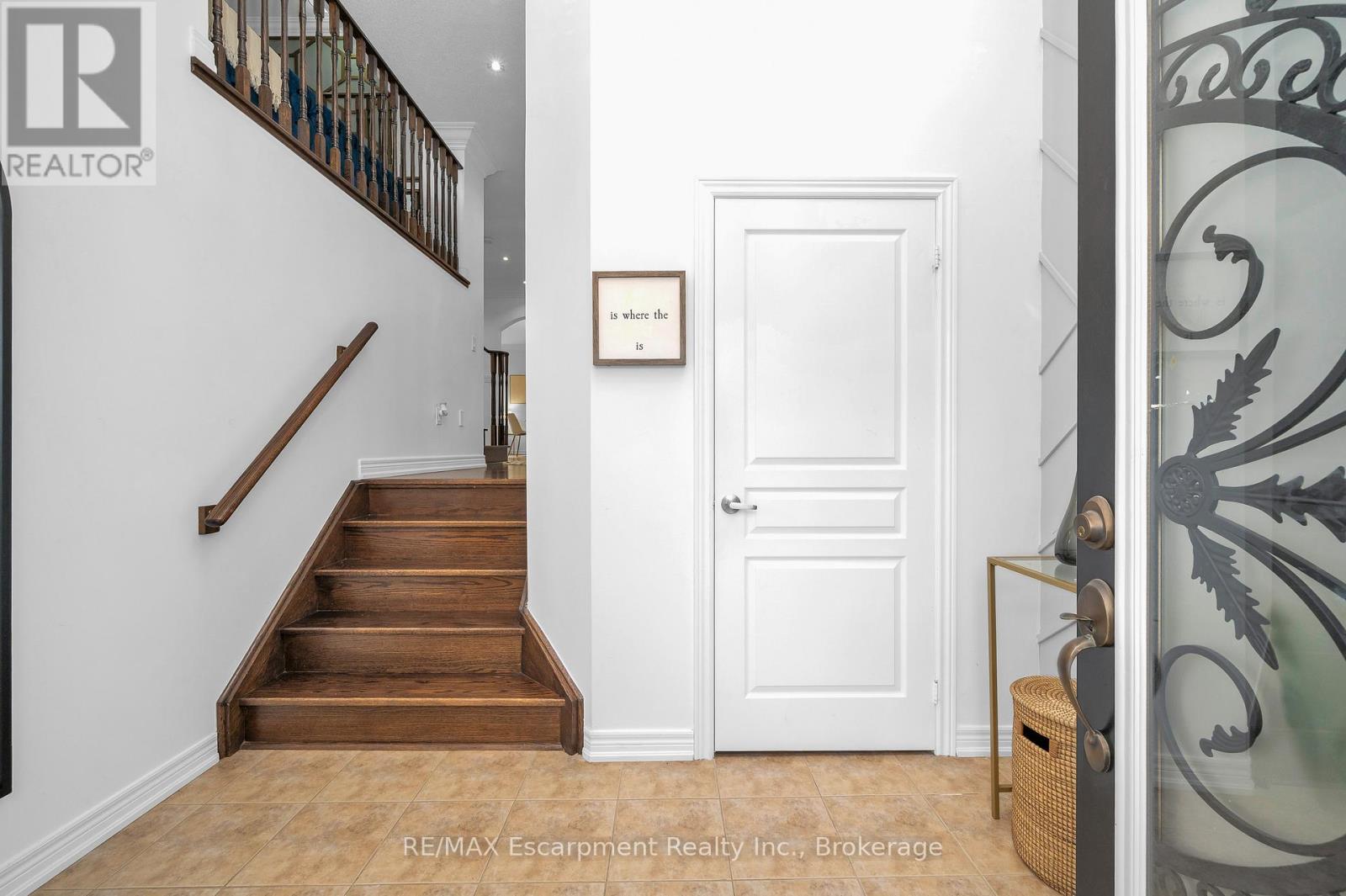 171 Huddlestone Crescent, Milton, Ontario  L9T 8M9 - Photo 4 - W12518264