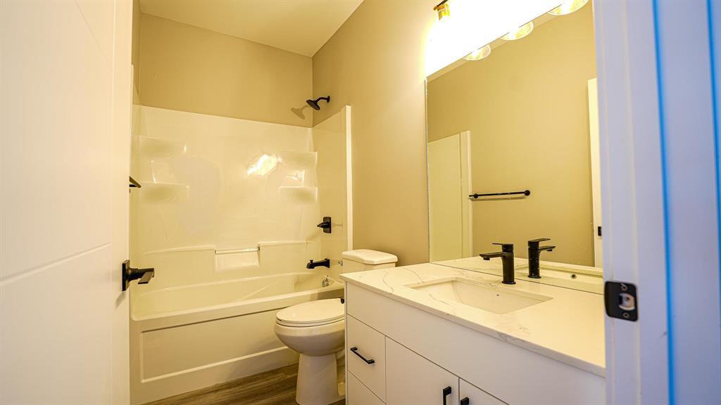 1434 Roy Avenue, Winnipeg, Manitoba  R3E 1E7 - Photo 8 - 202527229