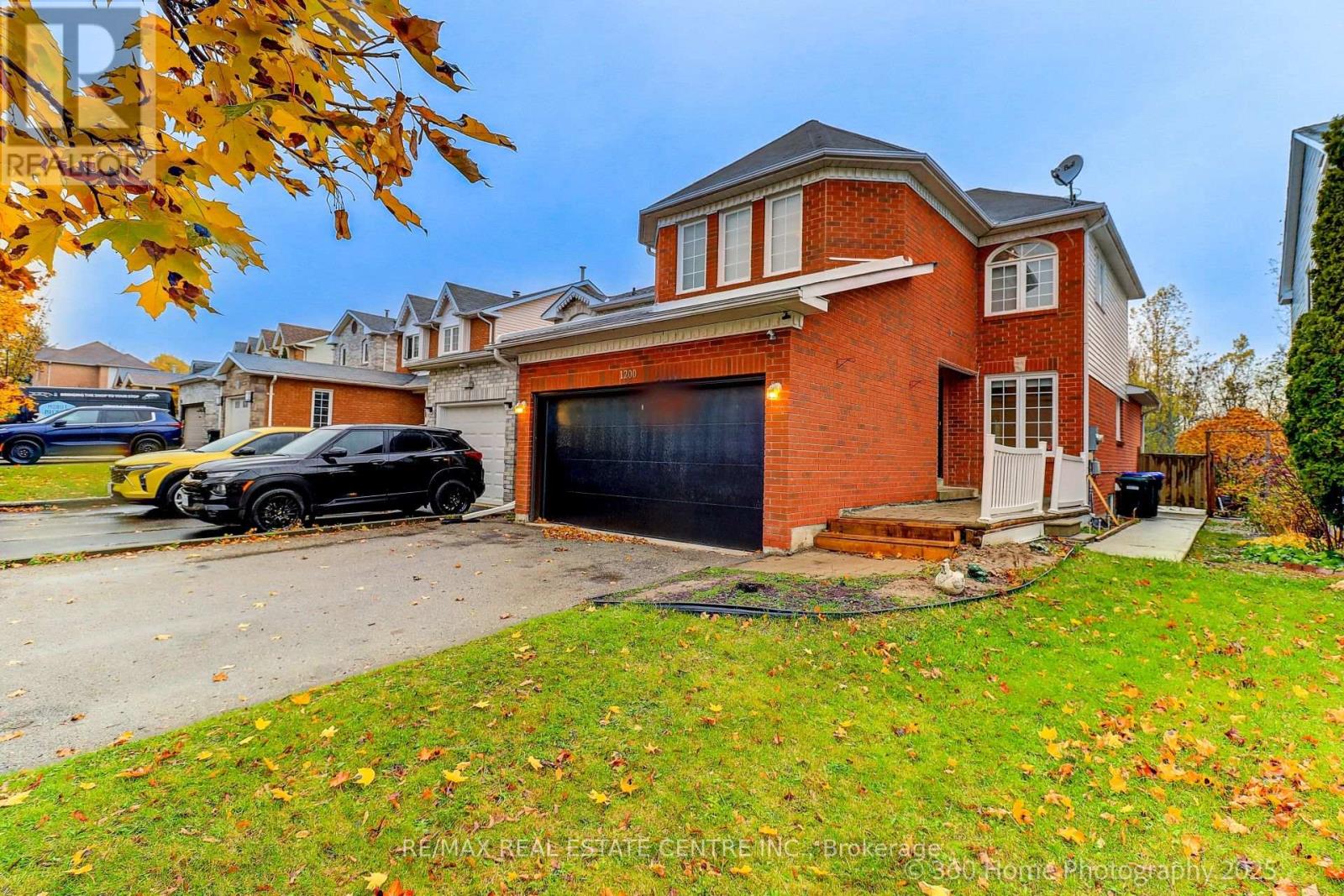 1200 Benson Street, Innisfil, Ontario  L9S 1Y4 - Photo 2 - N12504646