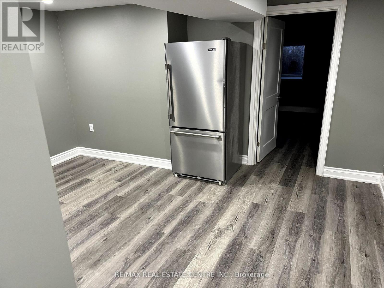 45 Leeming (Bsmt) Street W, Hamilton, Ontario  L8L 5T4 - Photo 7 - X12518682