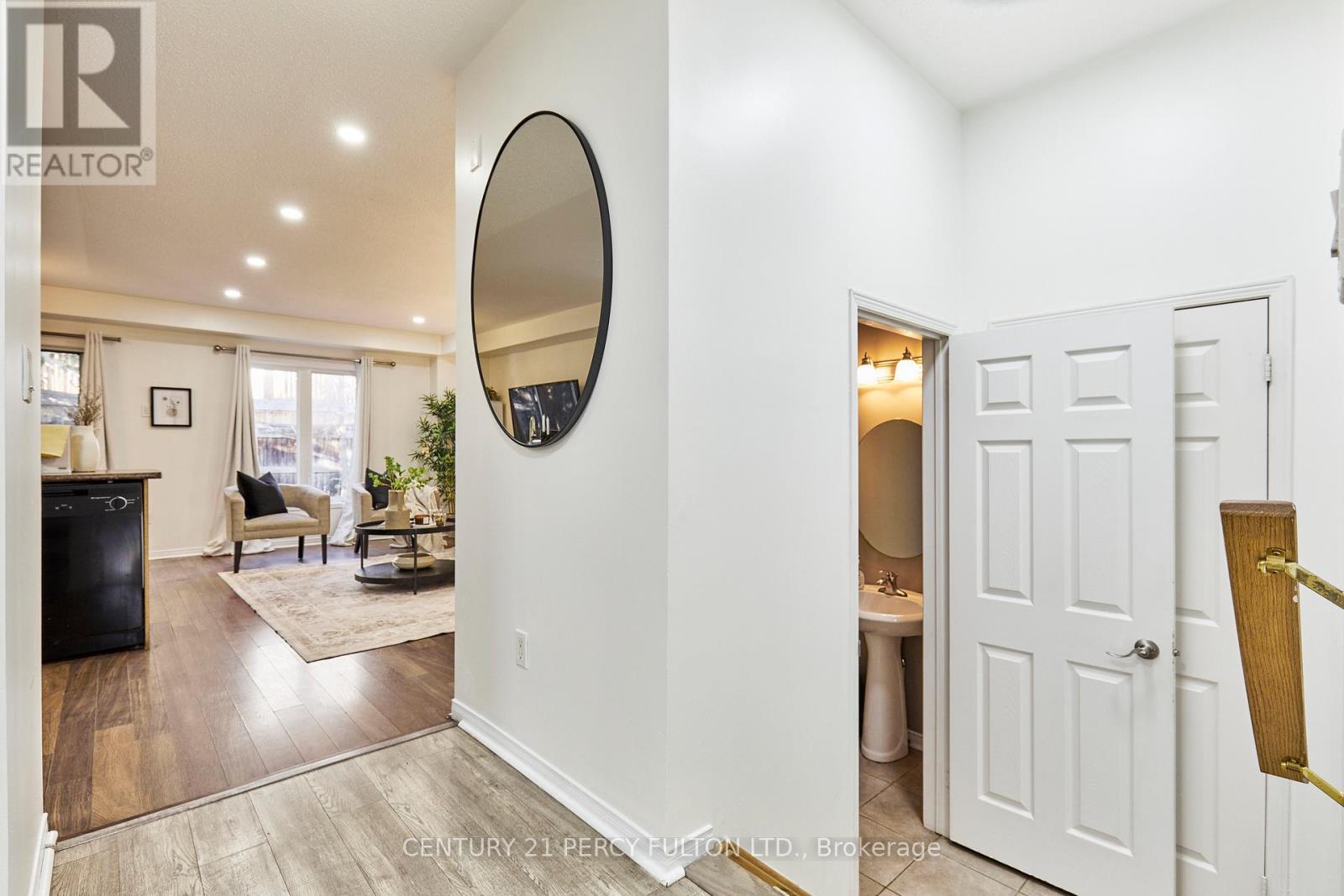 48 Bettina Place, Whitby, Ontario  L1R 0E9 - Photo 5 - E12519664