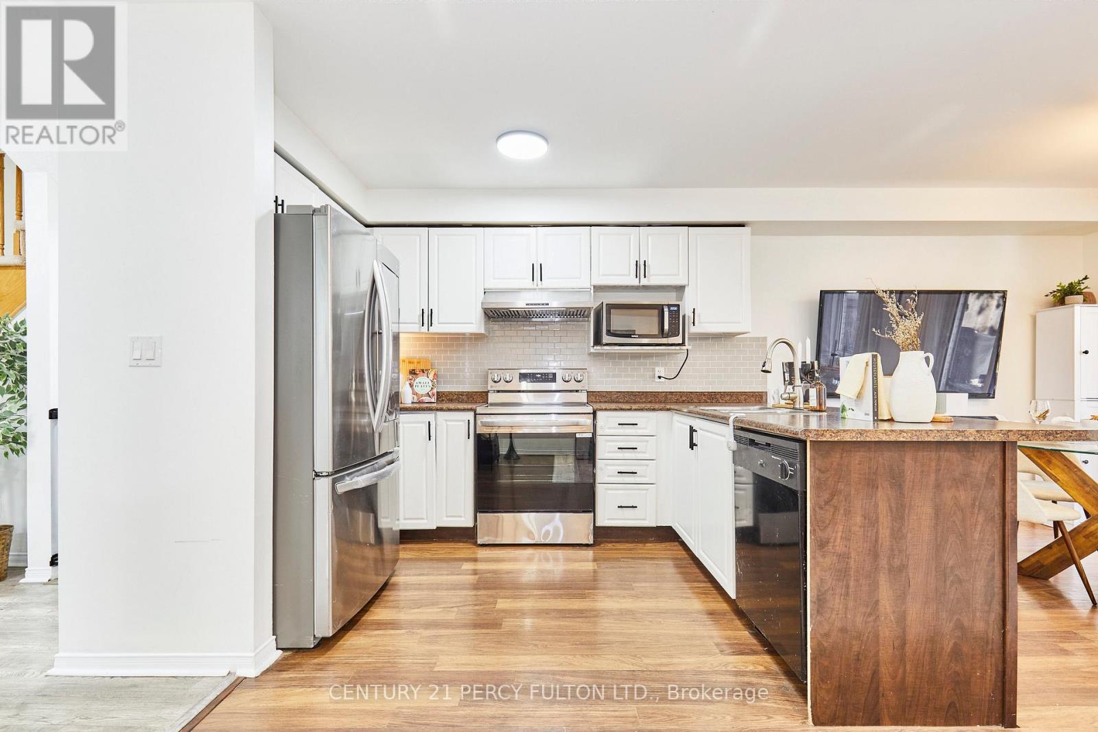 48 Bettina Place, Whitby, Ontario  L1R 0E9 - Photo 7 - E12519664