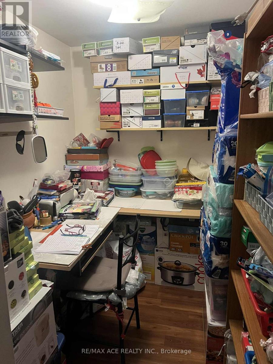 33 Crow Trail, Toronto, Ontario  M1B 1X6 - Photo 14 - E12519700