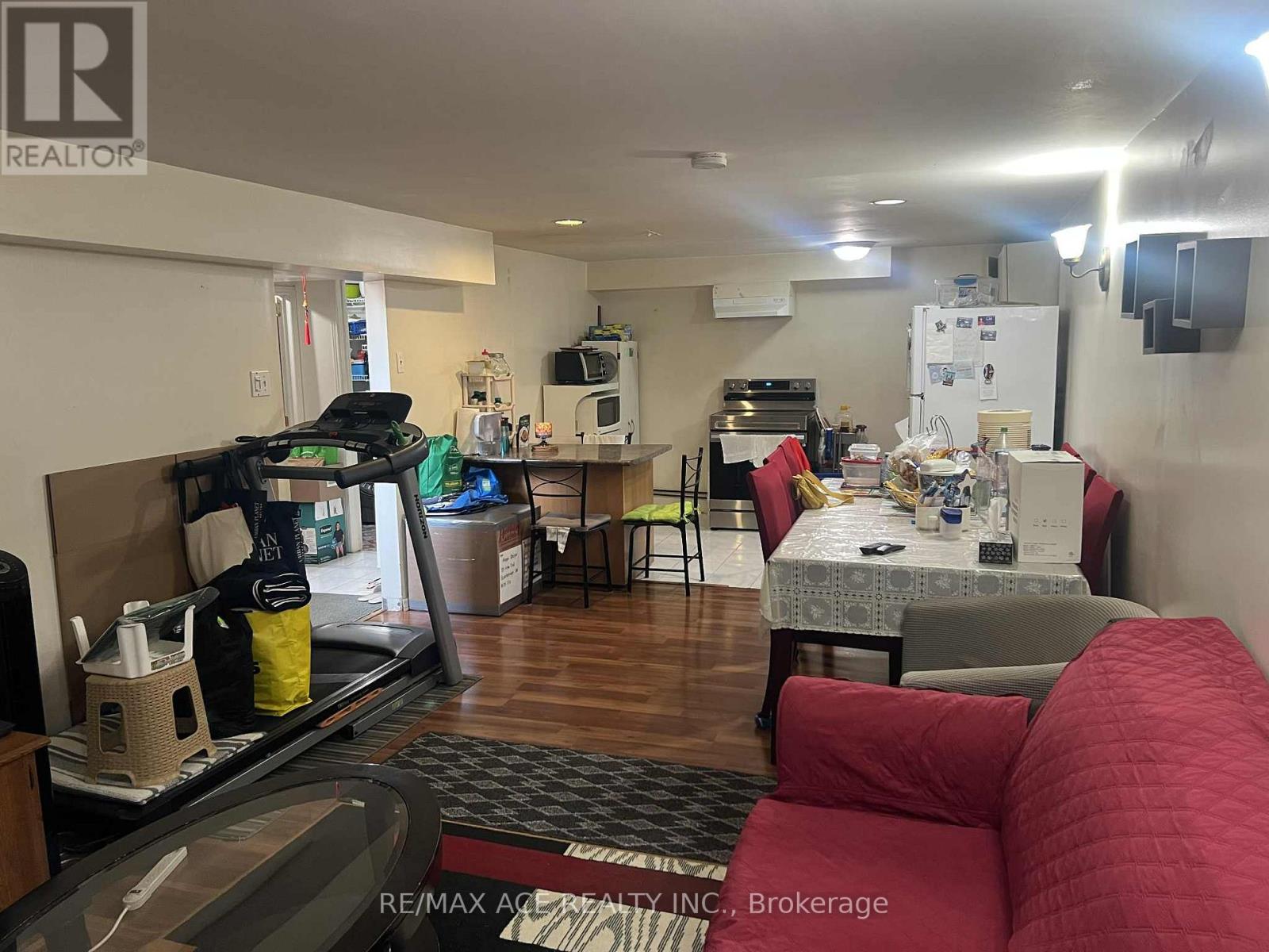 33 Crow Trail, Toronto, Ontario  M1B 1X6 - Photo 3 - E12519700