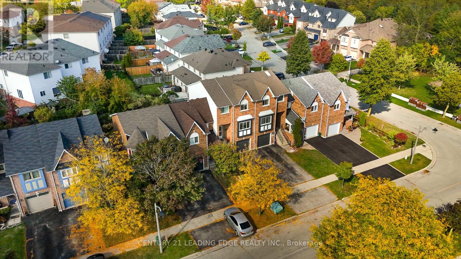 330 SPARROW CIRCLE, Pickering, Ontario