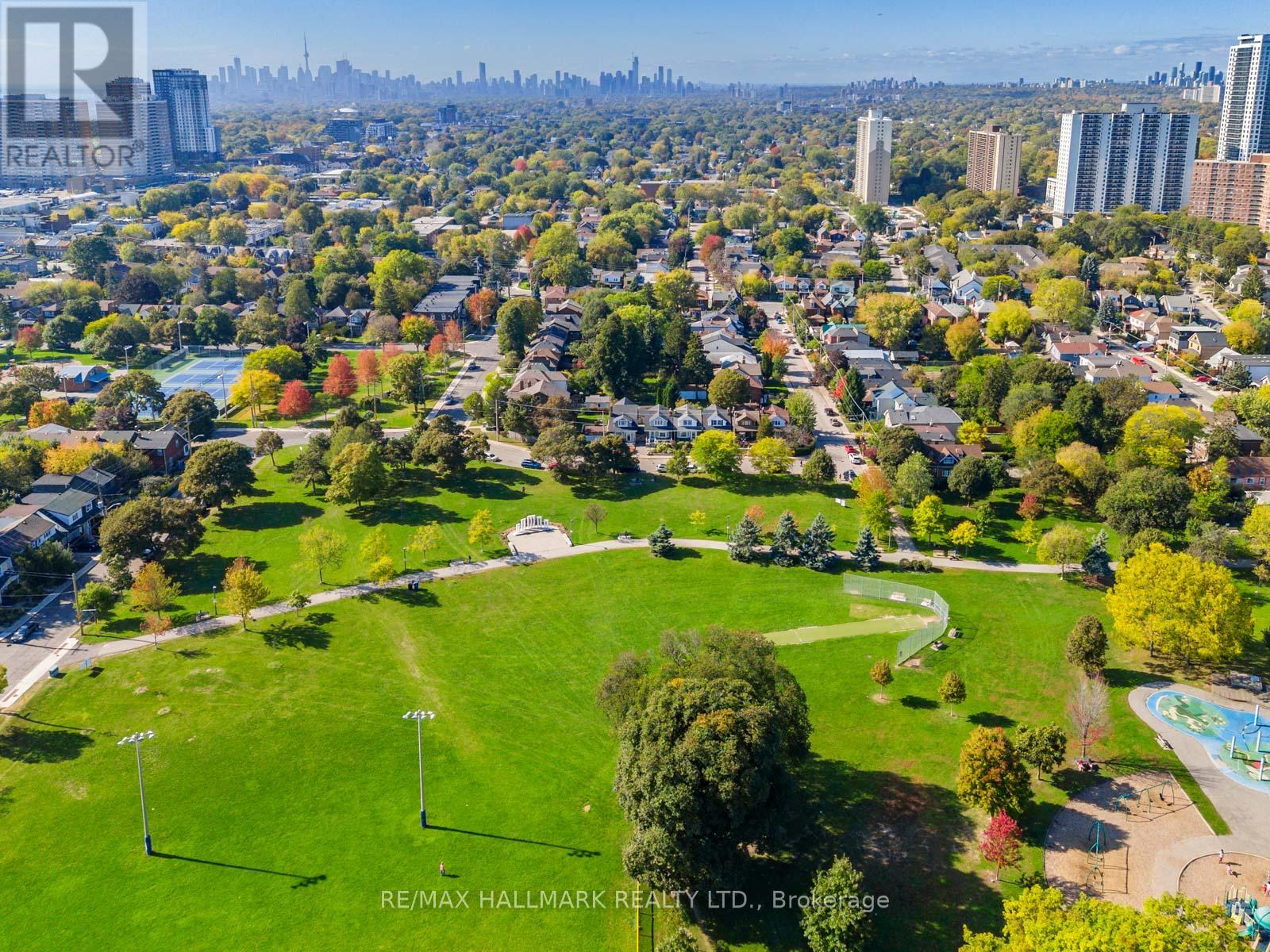 54 Avonlea Boulevard, Toronto, Ontario M4C 5E5 - Photo 41 - E12519724