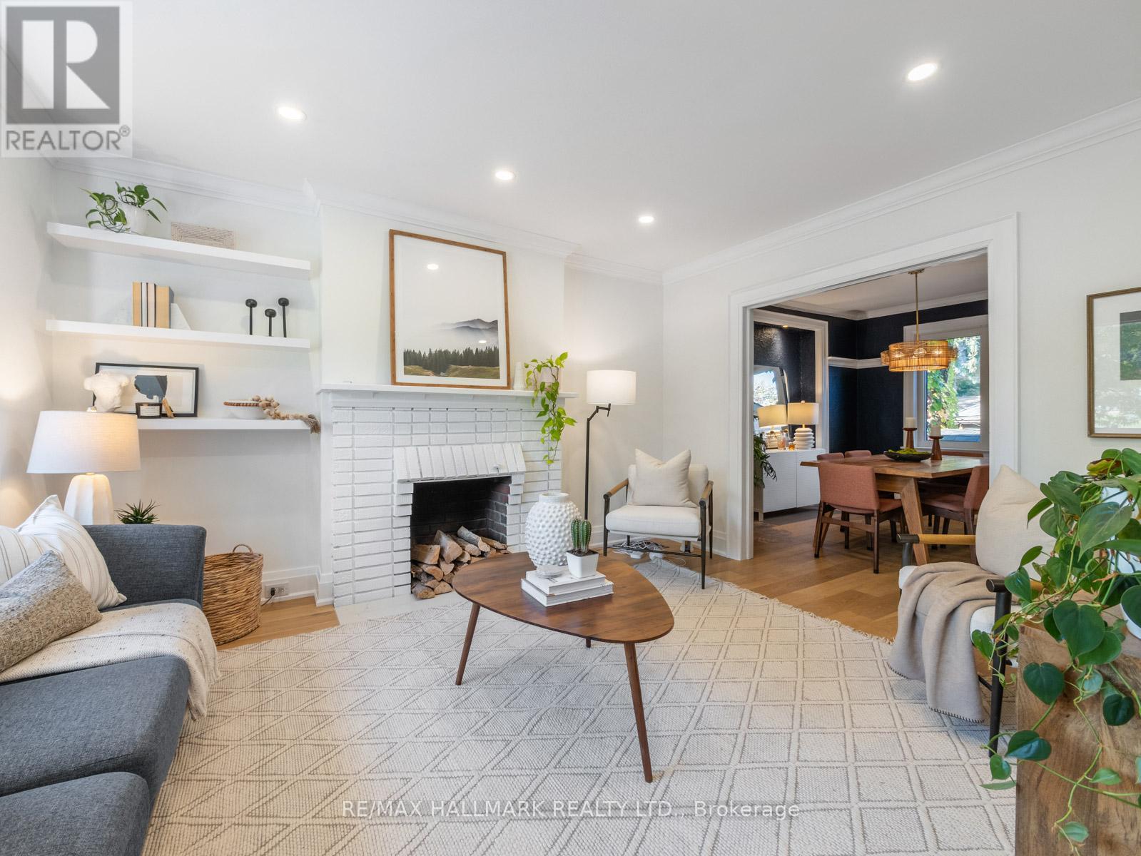 54 Avonlea Boulevard, Toronto, Ontario M4C 5E5 - Photo 5 - E12519724