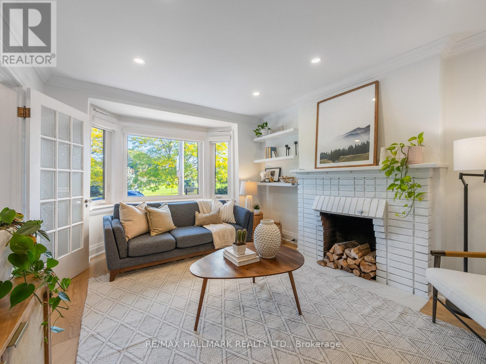 54 Avonlea Boulevard, Toronto, Ontario M4C 5E5 - Photo 8 - E12519724