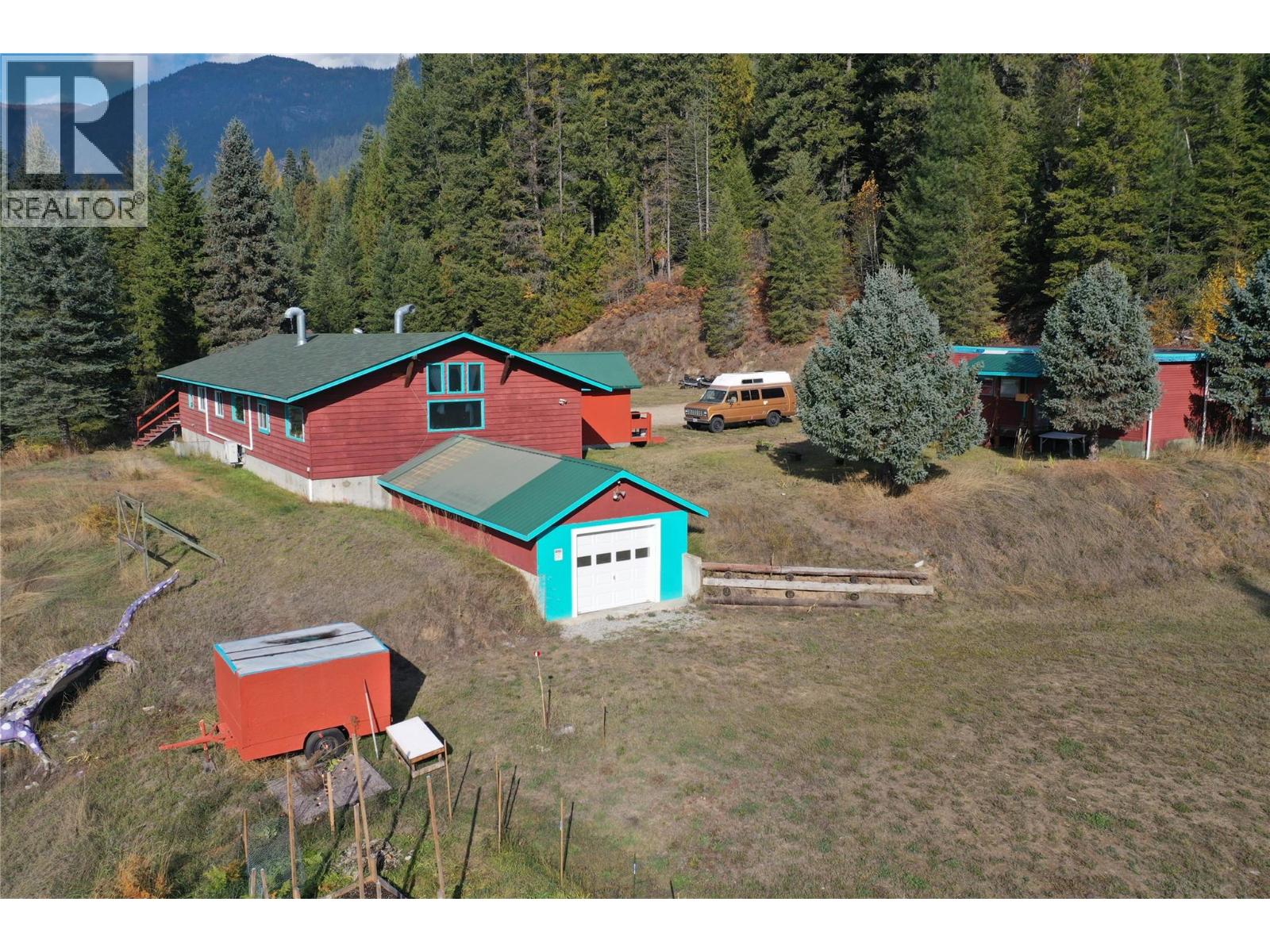 2276 6 Highway, Crescent Valley, British Columbia  V0G 1H0 - Photo 9 - 10367527