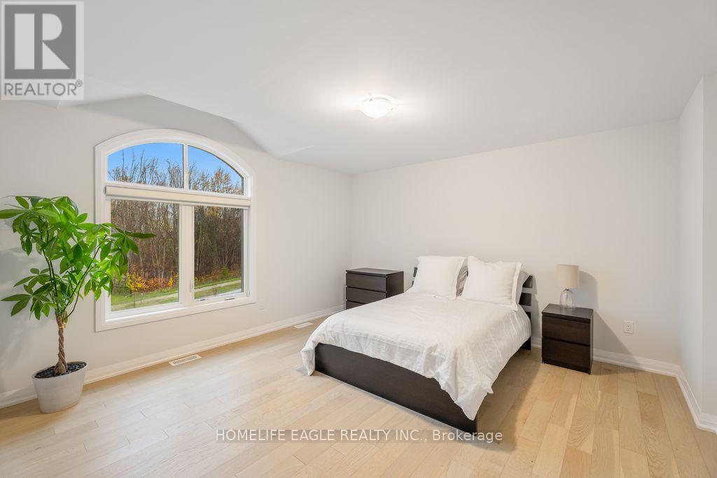 1533 Stovell Crescent, Innisfil, Ontario  L0L 1W0 - Photo 18 - N12519656