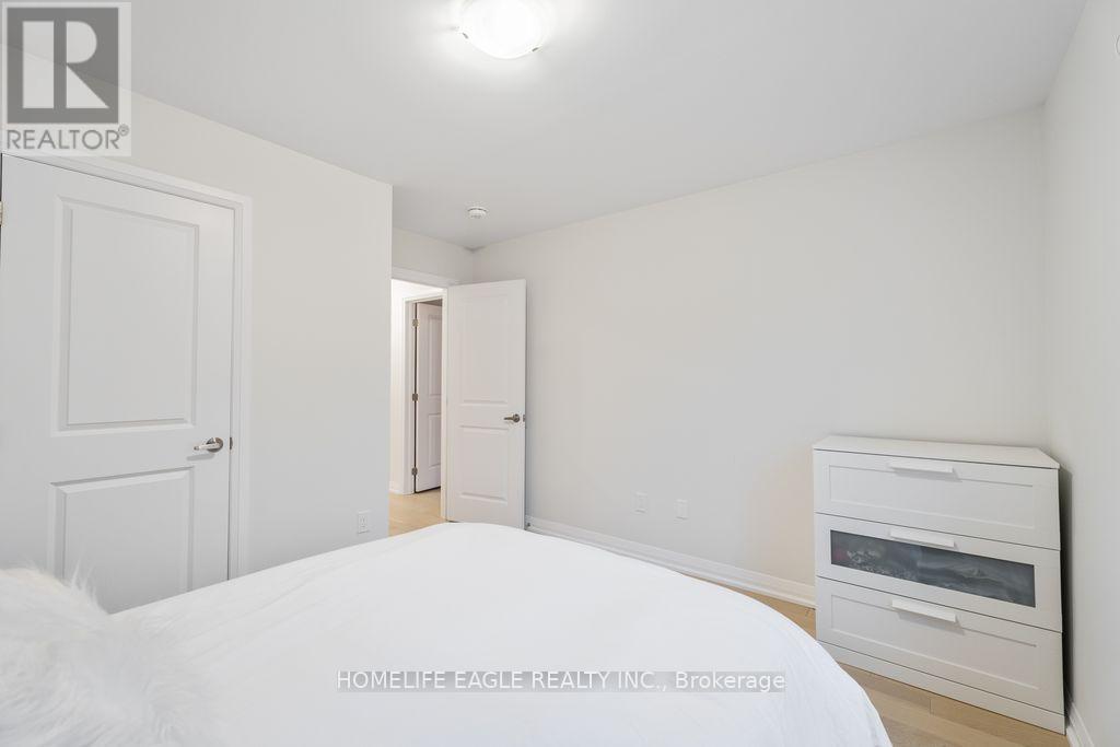 1533 Stovell Crescent, Innisfil, Ontario  L0L 1W0 - Photo 25 - N12519656