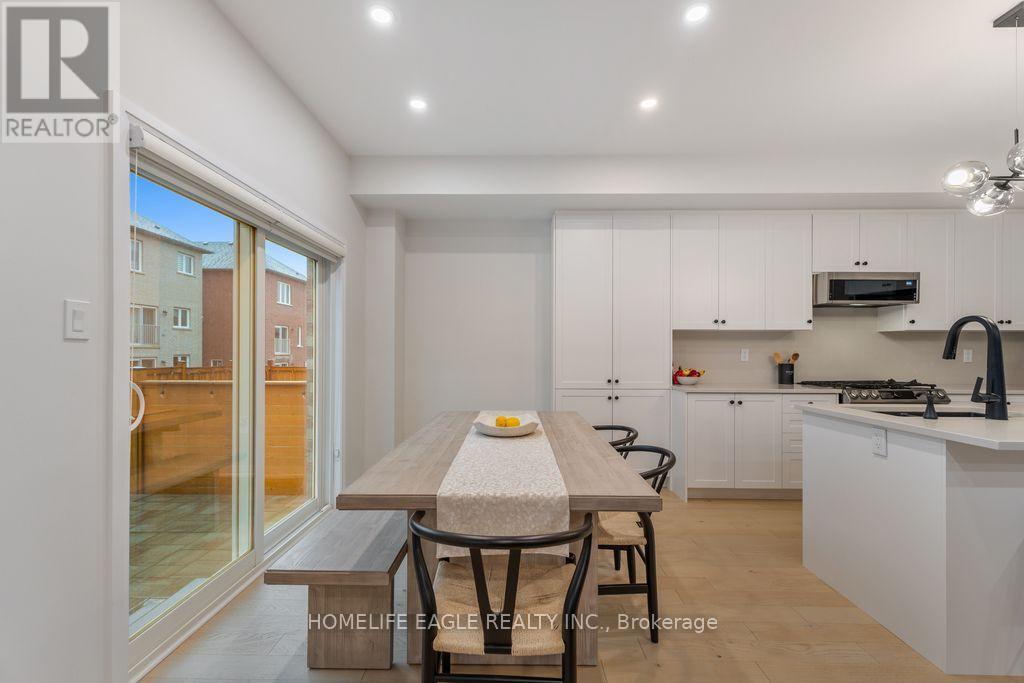 1533 Stovell Crescent, Innisfil, Ontario  L0L 1W0 - Photo 7 - N12519656