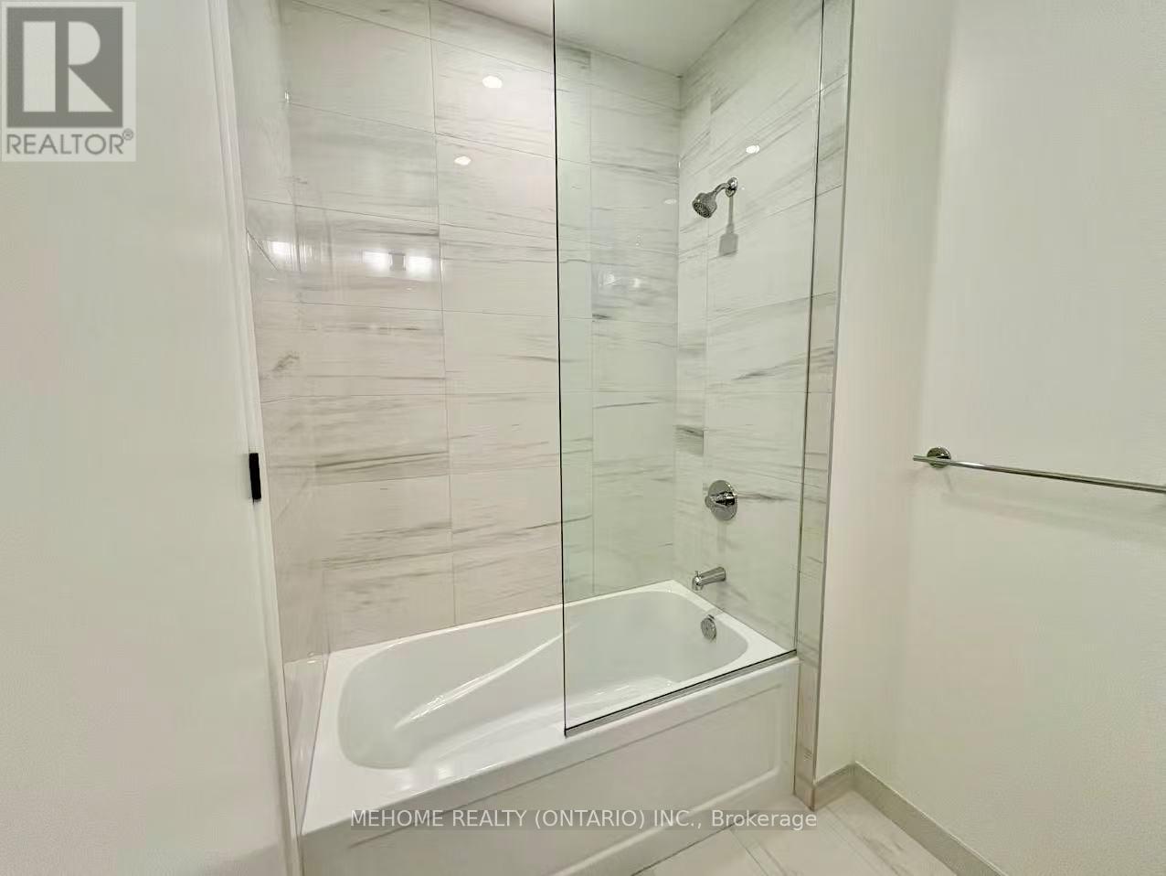 603 - 8 Interchange Way, Vaughan, Ontario  L4K 5Z7 - Photo 10 - N12519706