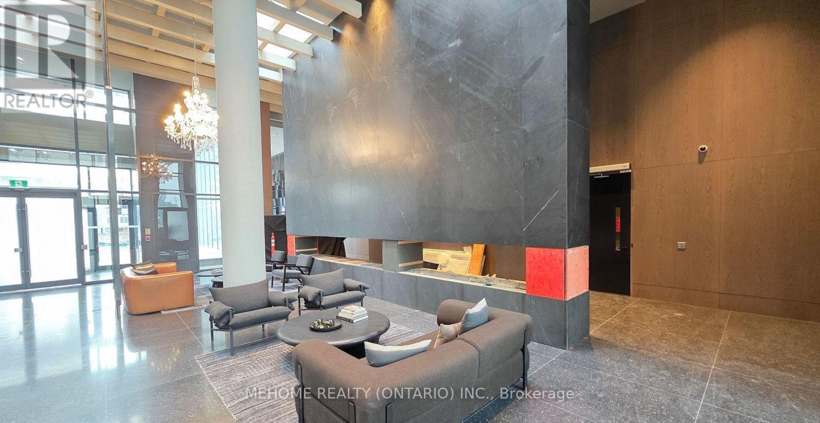 603 - 8 Interchange Way, Vaughan, Ontario  L4K 5Z7 - Photo 3 - N12519706