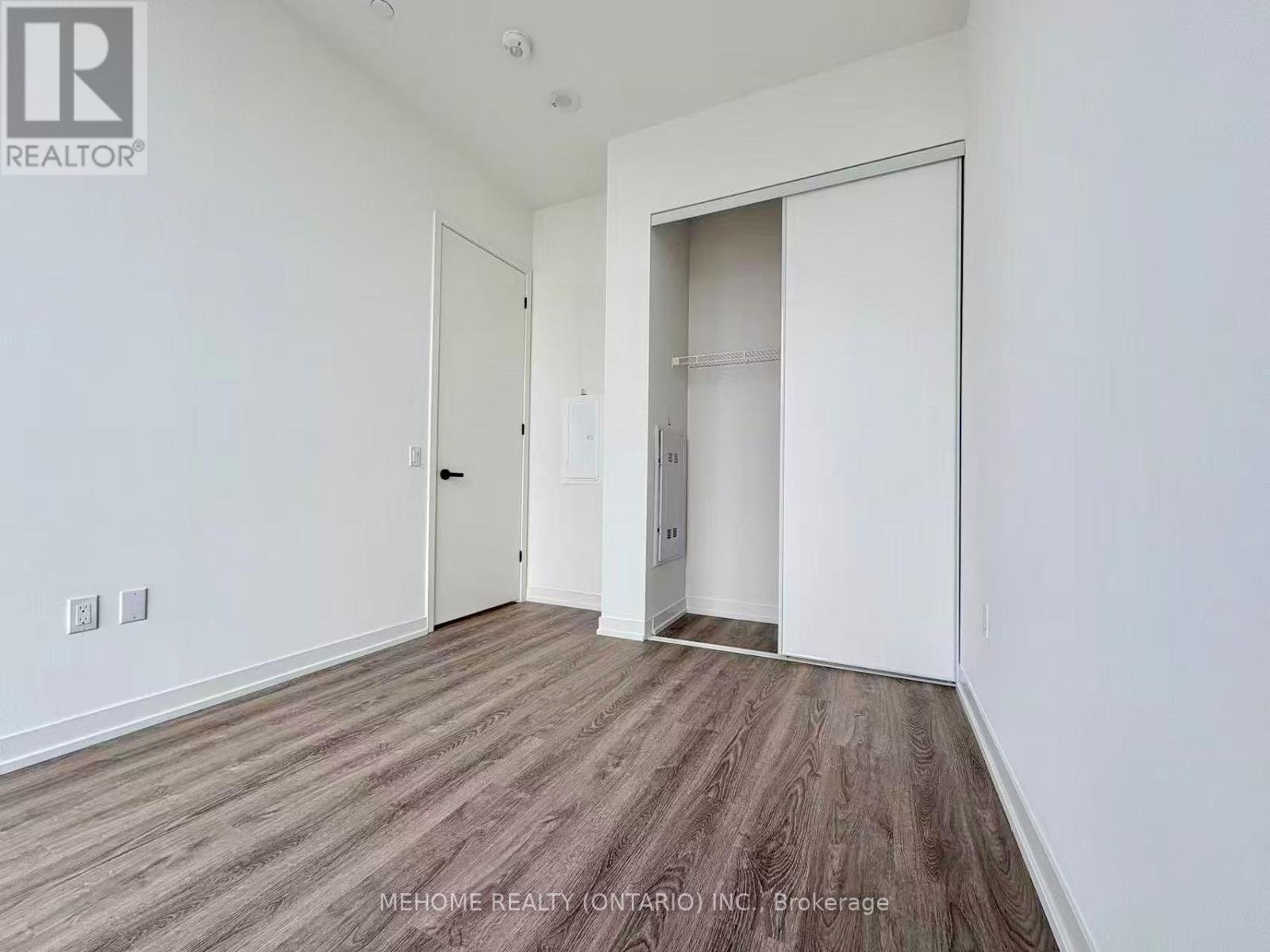 603 - 8 Interchange Way, Vaughan, Ontario  L4K 5Z7 - Photo 7 - N12519706