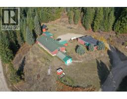 2276 6 Highway, crescent valley, British Columbia