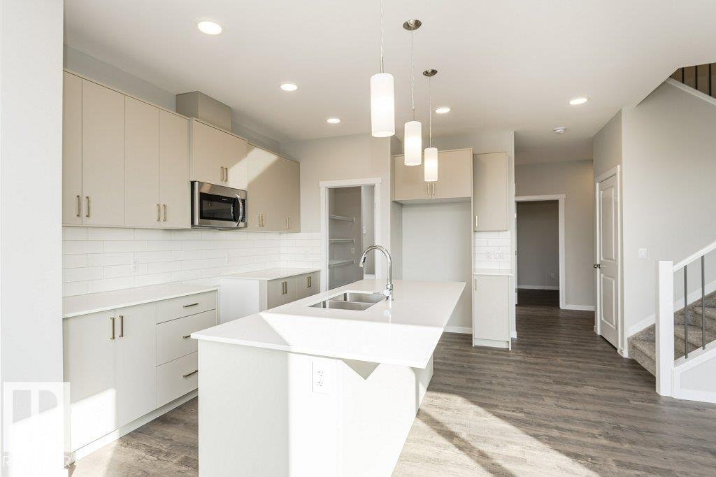 2357 Egret Wy Nw, Edmonton, Alberta  T6M 3G8 - Photo 11 - E4441963