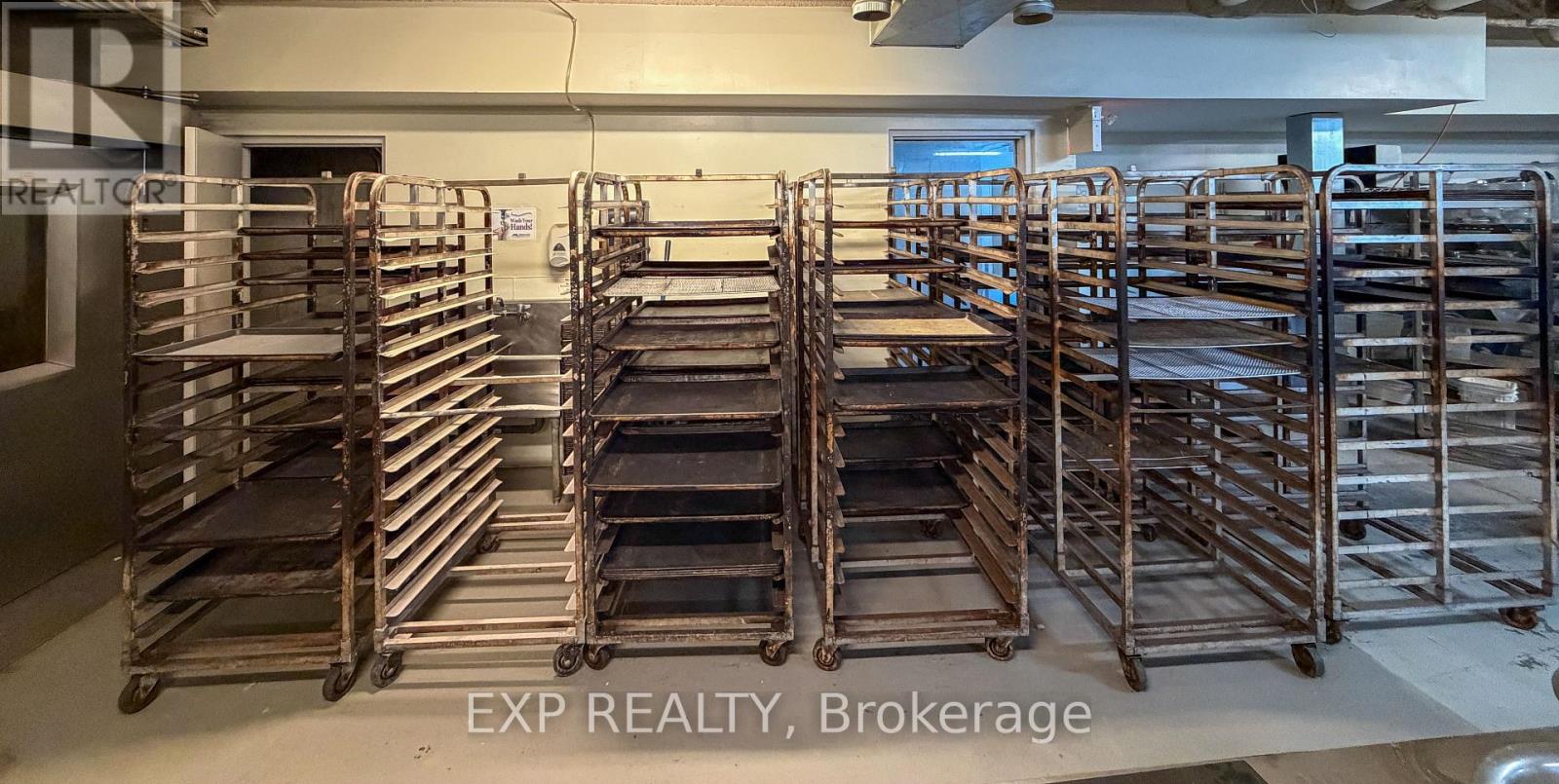 Lower - 222 Wellington Street, London East, Ontario N6B 2L3 - Photo 3 - X12519812