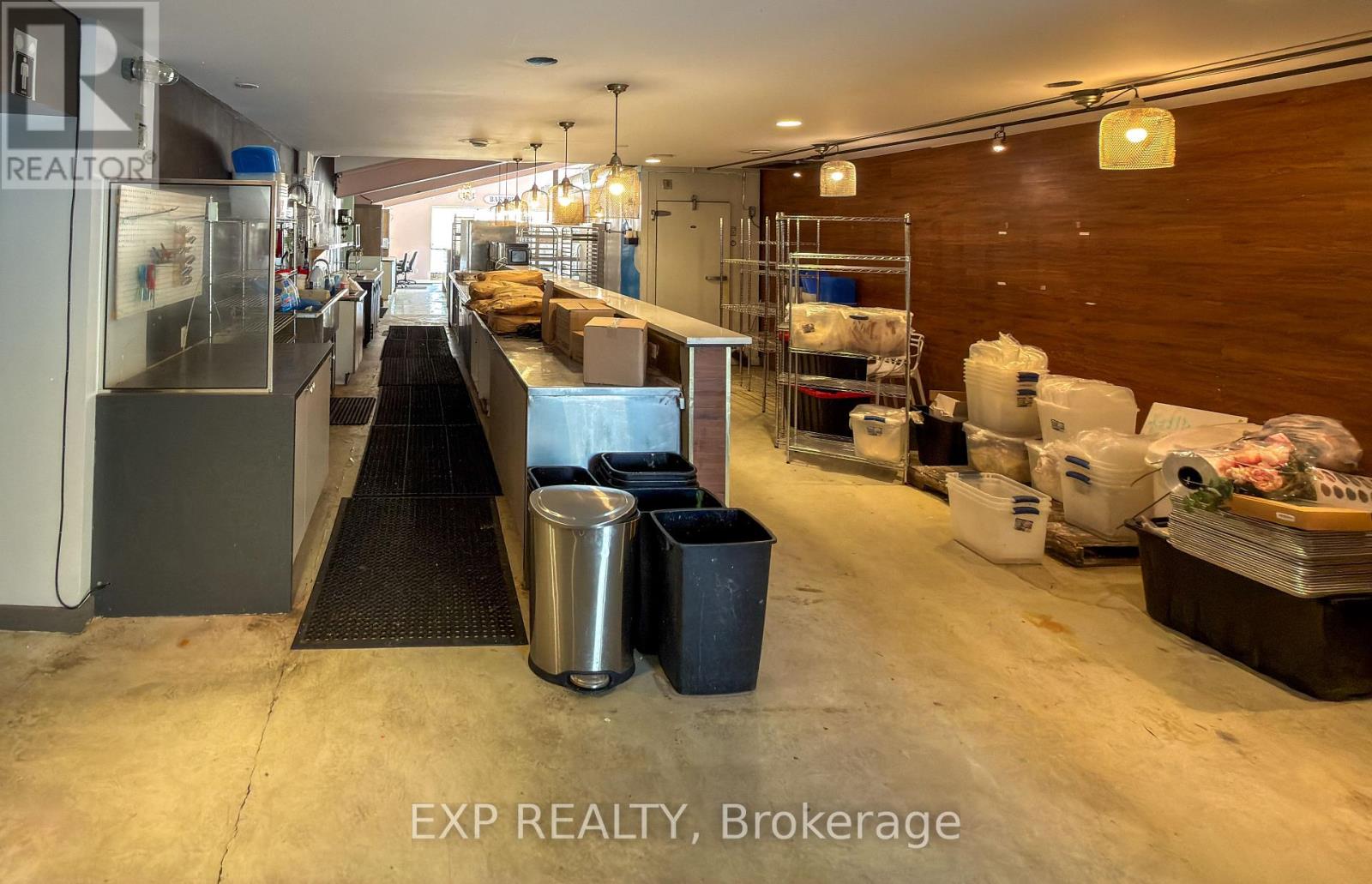 102 - 222 Wellington Street, London East, Ontario  N6B 2L3 - Photo 11 - X12519824