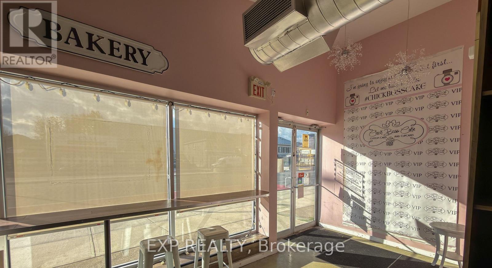 102 - 222 Wellington Street, London East, Ontario  N6B 2L3 - Photo 4 - X12519824