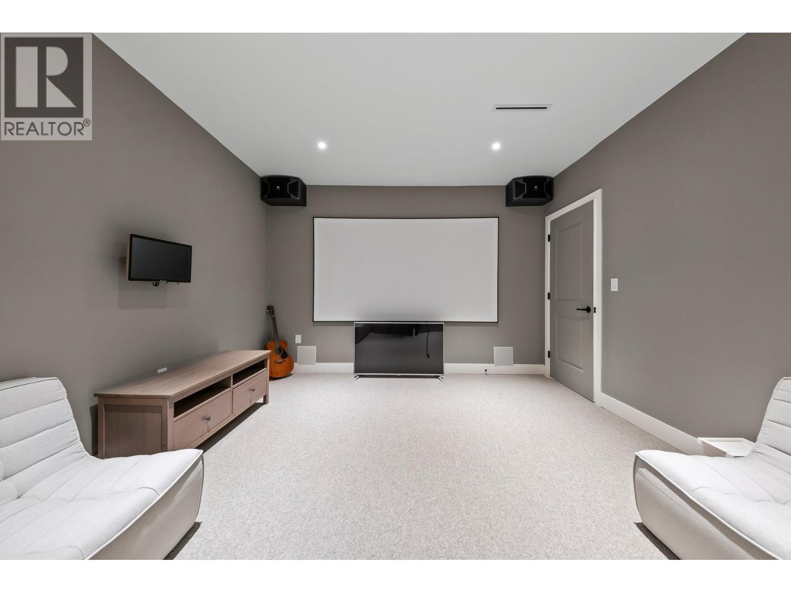 3227 W 35TH AVENUE, Vancouver, British Columbia