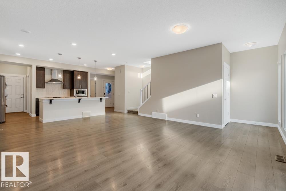 4250 Chichak Cl Sw, Edmonton, Alberta  T6W 4B4 - Photo 12 - E4465011