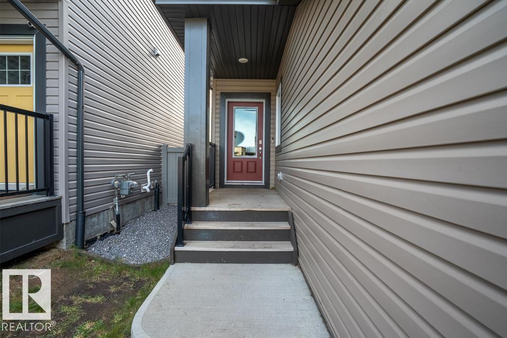 4250 Chichak Cl Sw, Edmonton, Alberta  T6W 4B4 - Photo 2 - E4465011