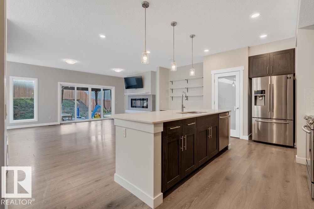 4250 Chichak Cl Sw, Edmonton, Alberta  T6W 4B4 - Photo 4 - E4465011