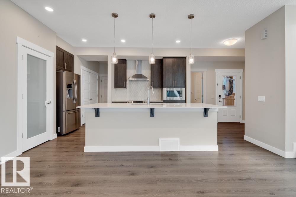 4250 Chichak Cl Sw, Edmonton, Alberta  T6W 4B4 - Photo 8 - E4465011