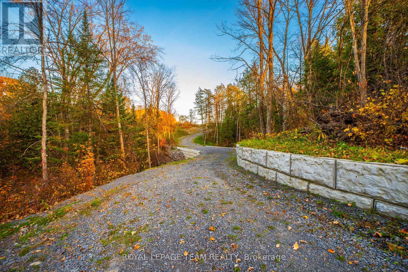 1201 DUNNING ROAD, Ottawa, Ontario