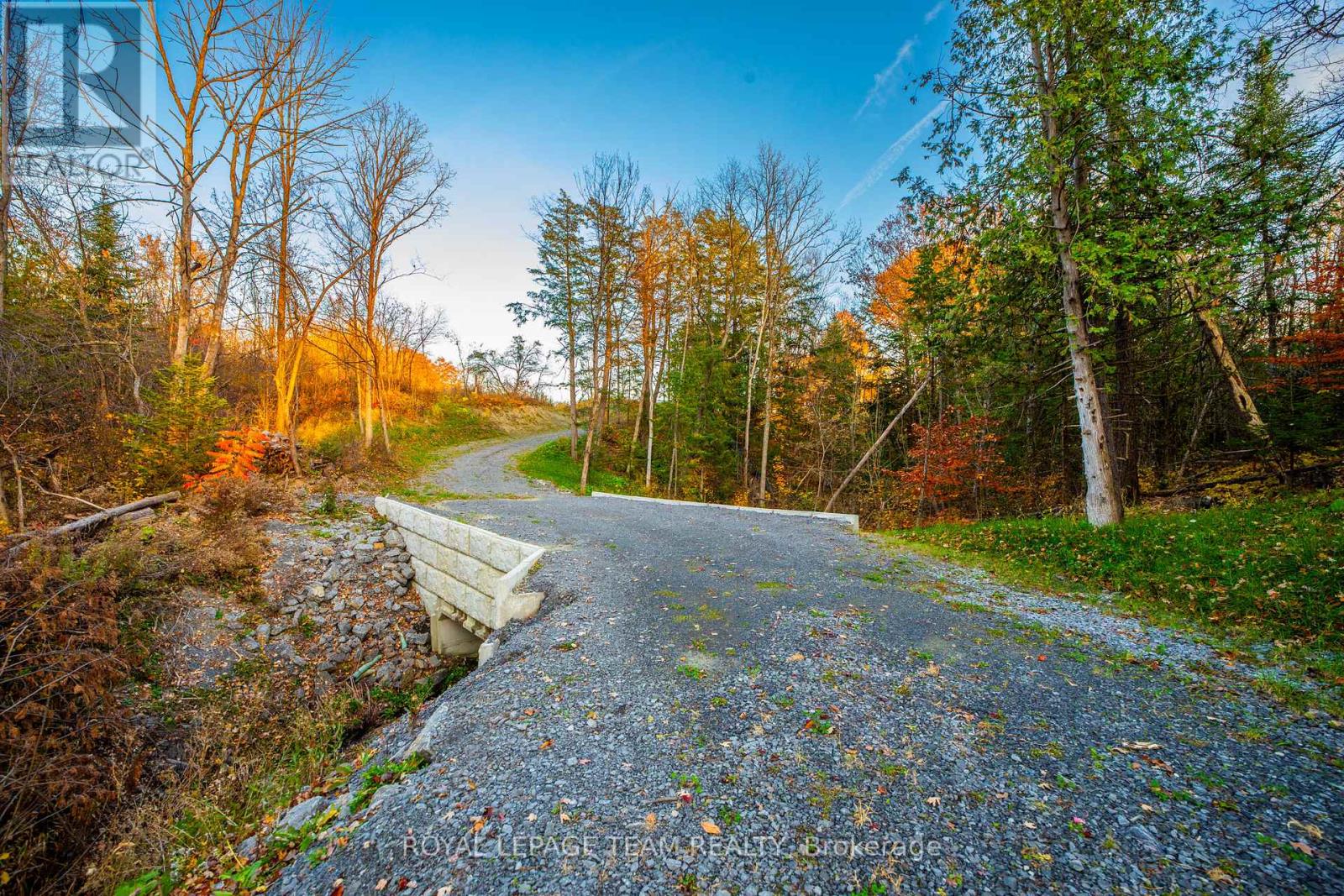 1201 Dunning Road, Ottawa, Ontario A1A 1A1 - Photo 2 - X12519776